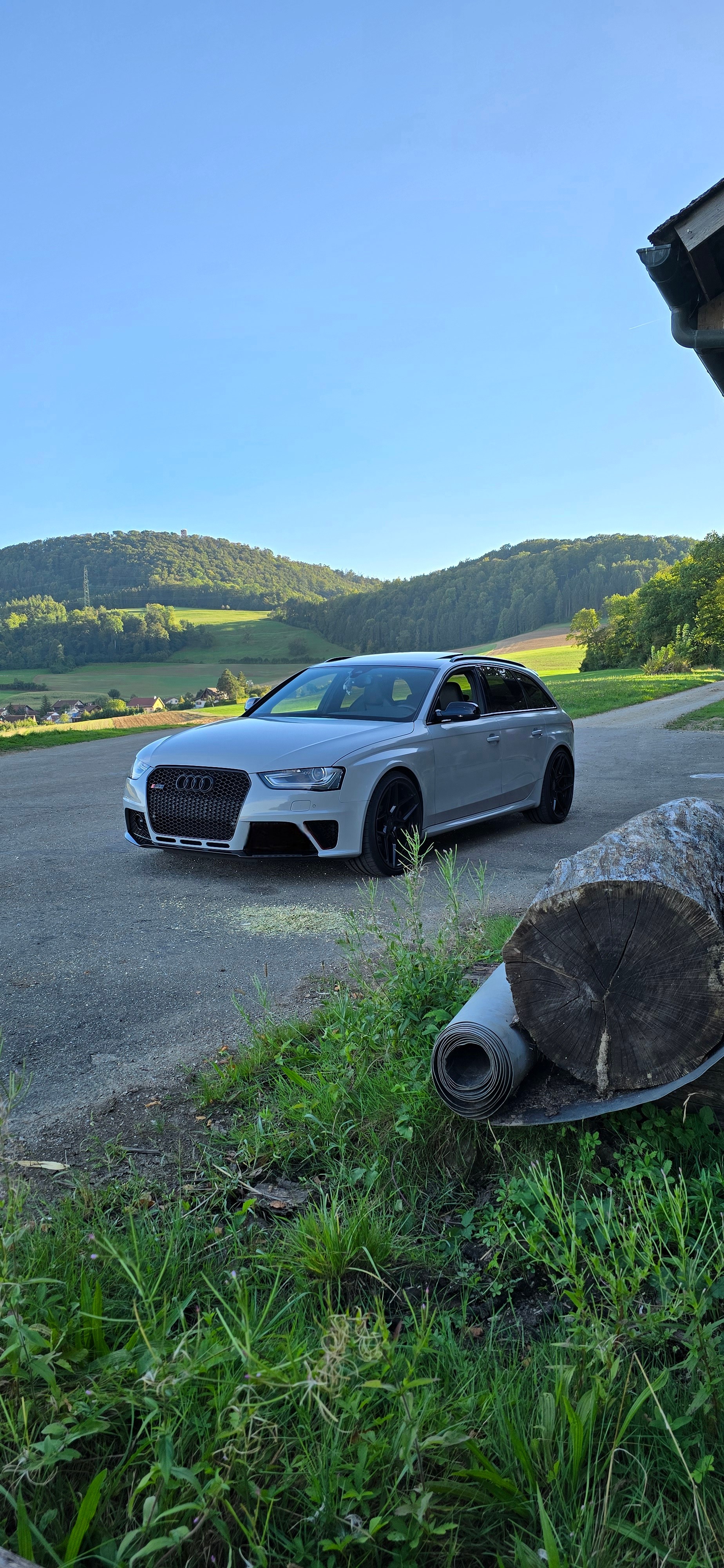 AUDI RS4 Avant 4.2 FSI V8 quattro S-tronic