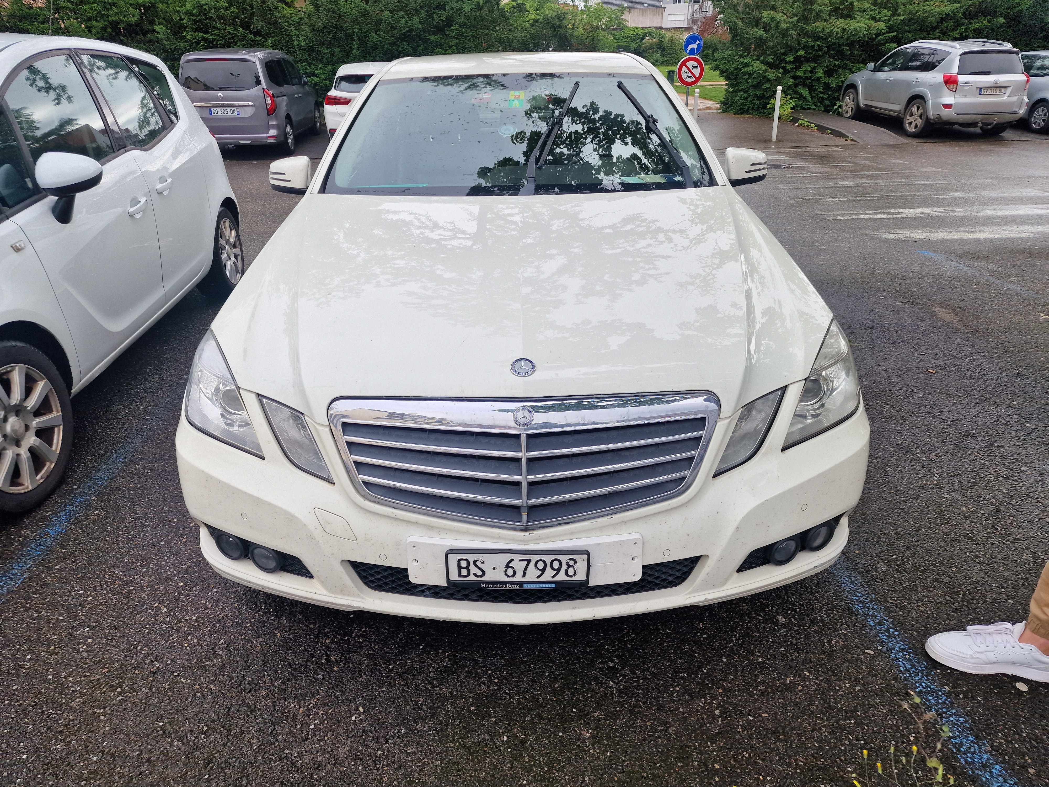 MERCEDES-BENZ E 200 CDI BlueEfficiency Automatic