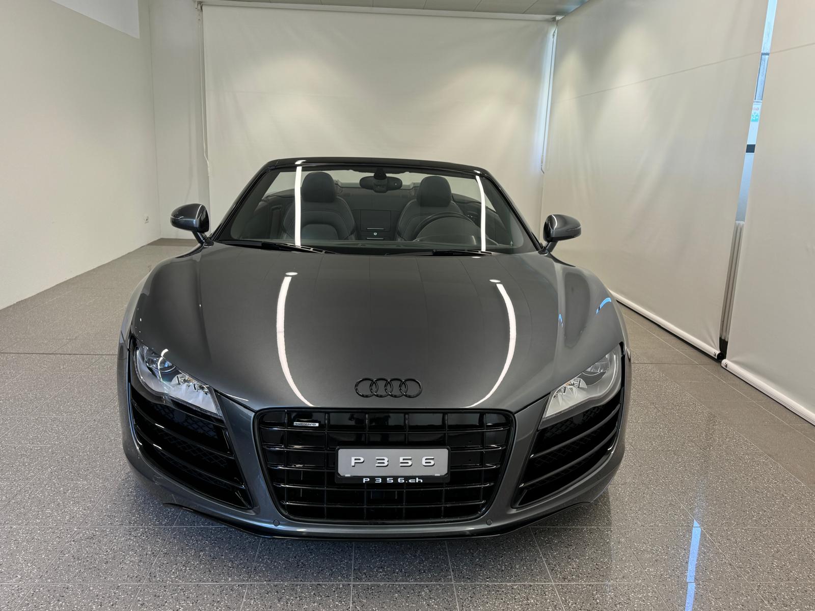 AUDI R8 Spyder 5.2 R-Tronic