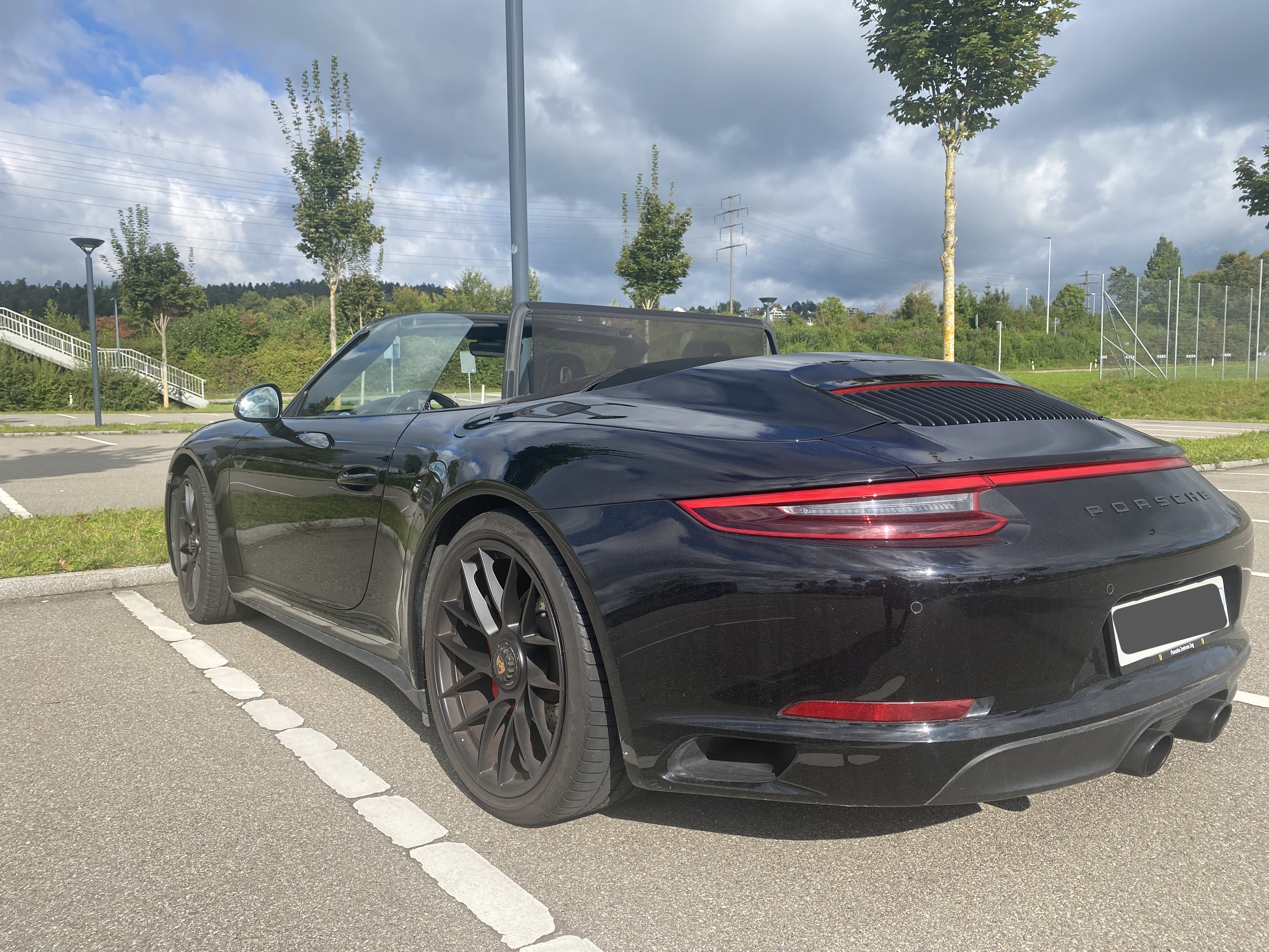 PORSCHE 911 Carrera 4 GTS Cabrio PDK