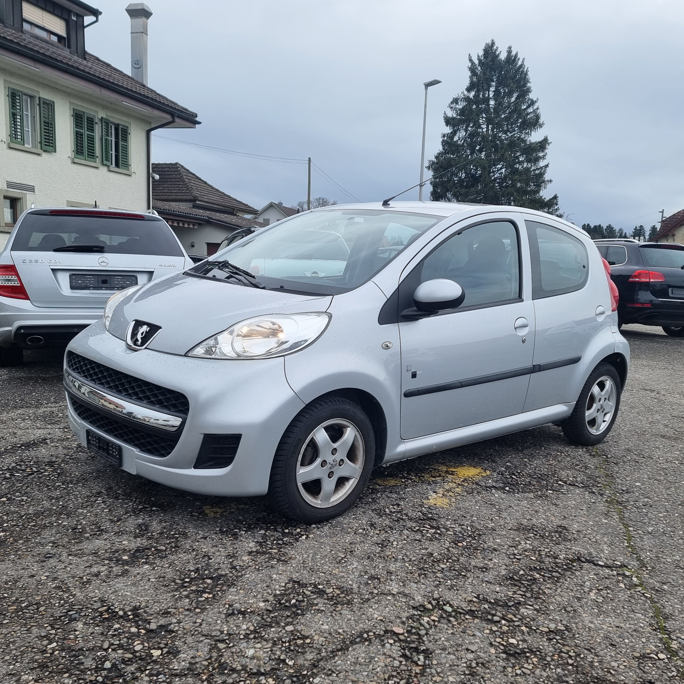 PEUGEOT 107 1.0 Trendy