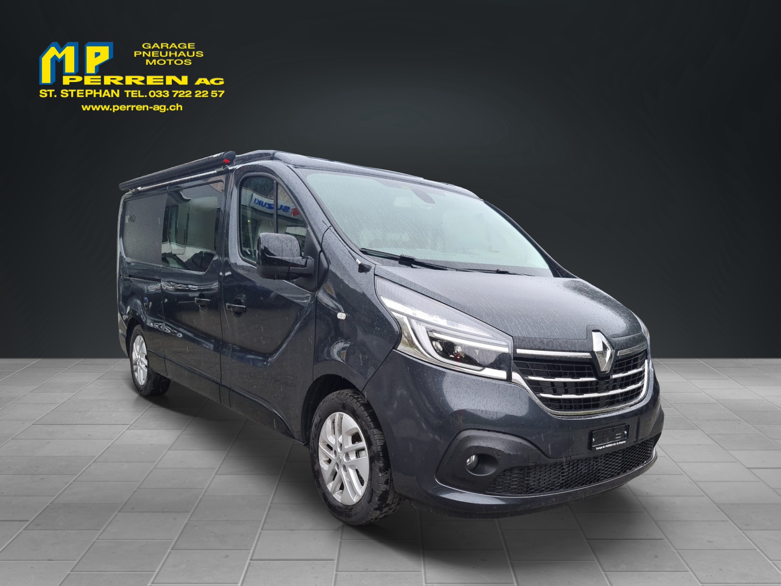 RENAULT Trafic Blue dCi 145 Grand Spacenomad