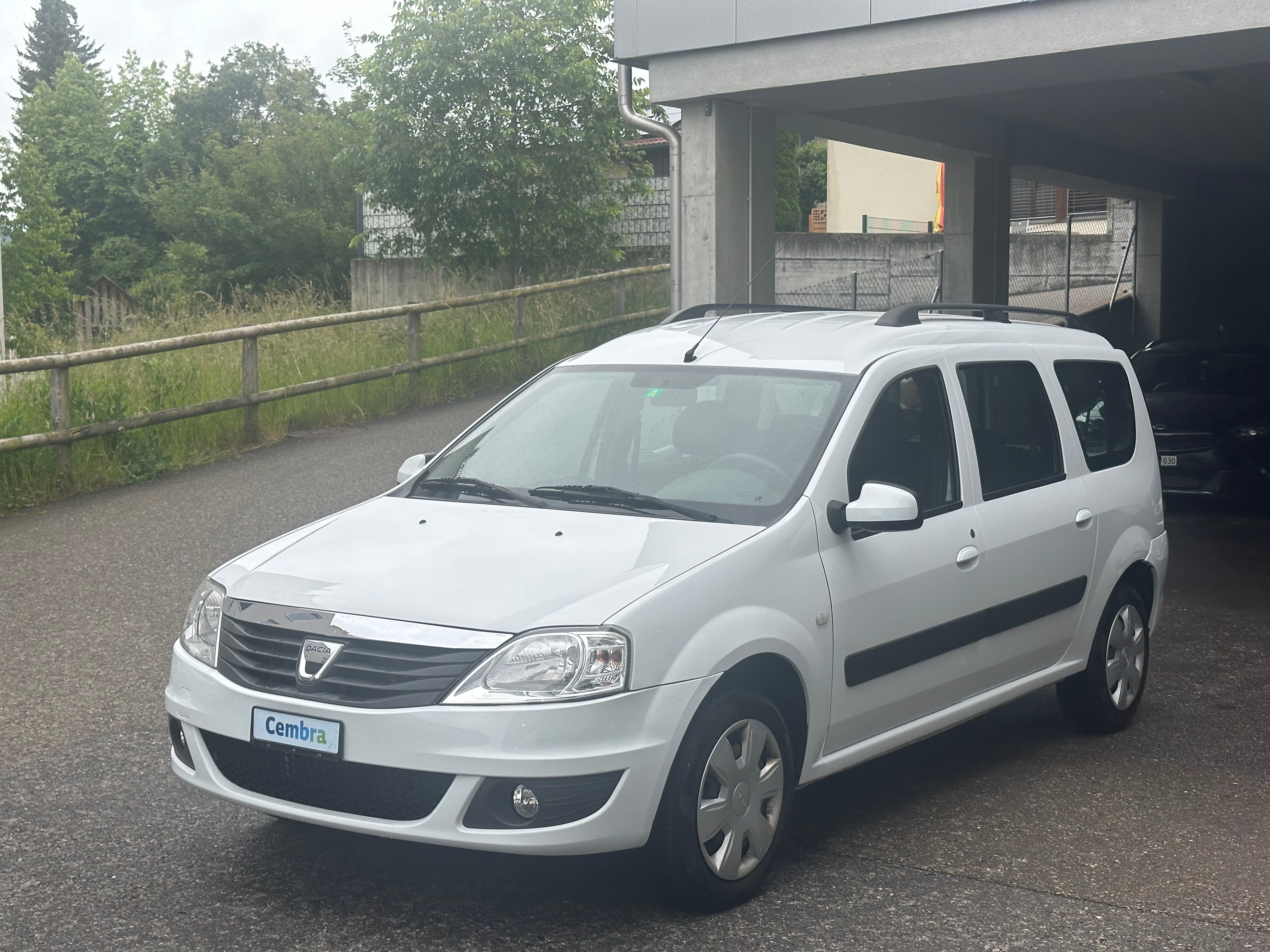 DACIA Logan 1.6 16V E85 Blackline