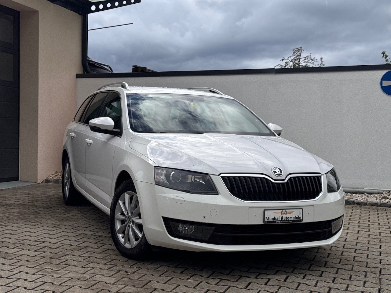 SKODA Octavia Combi 2.0 TDI Ambition DSG