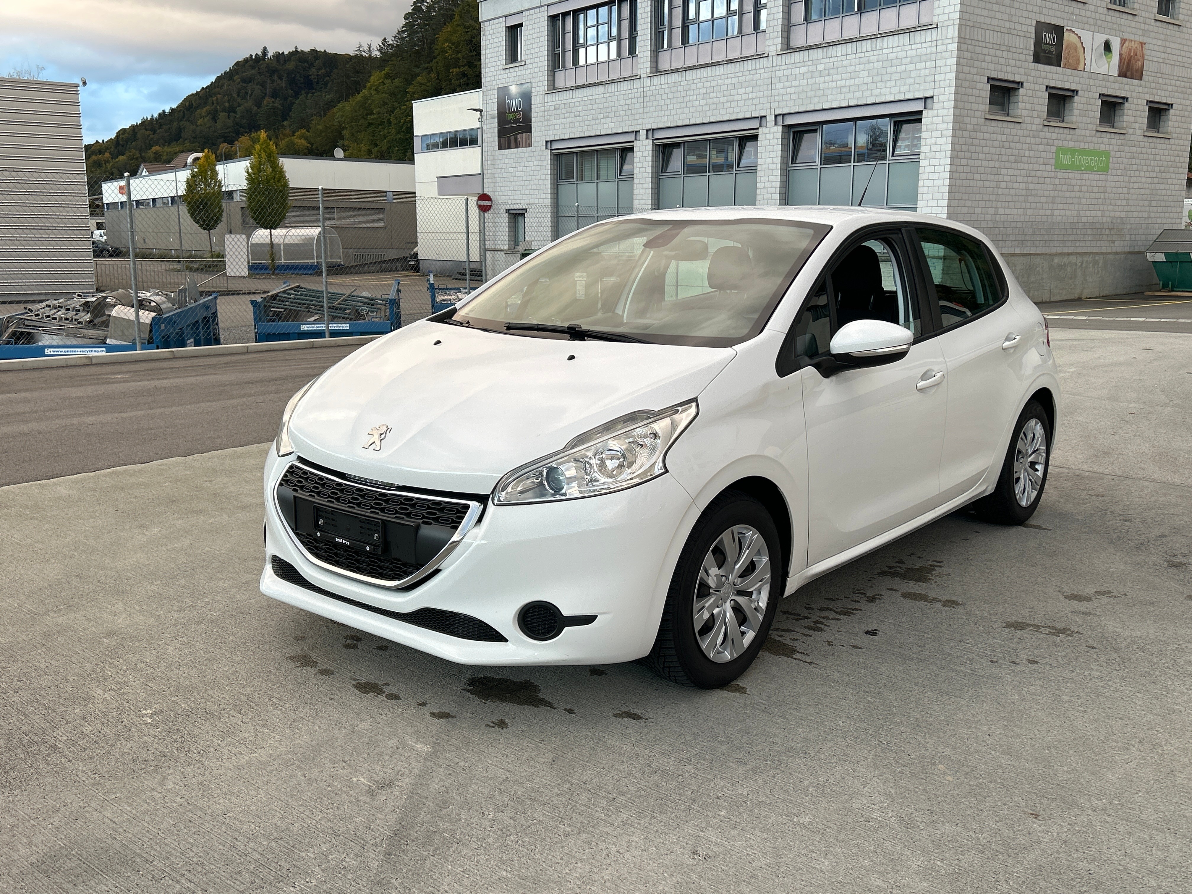 PEUGEOT 208 1.2 VTI Active