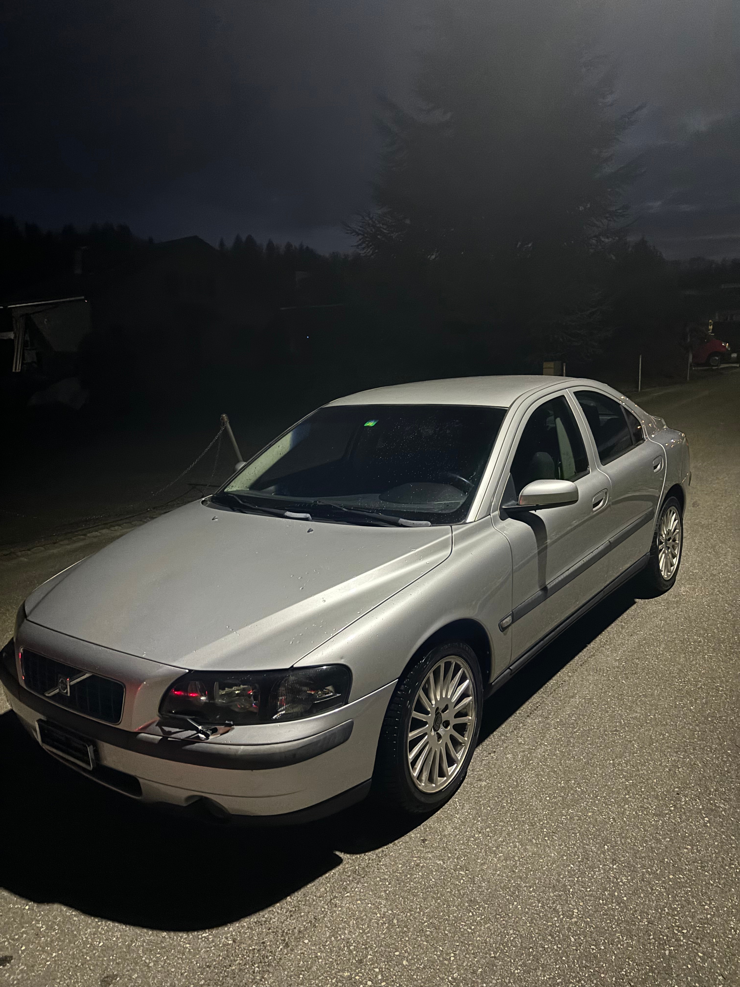 VOLVO S60 2.5T