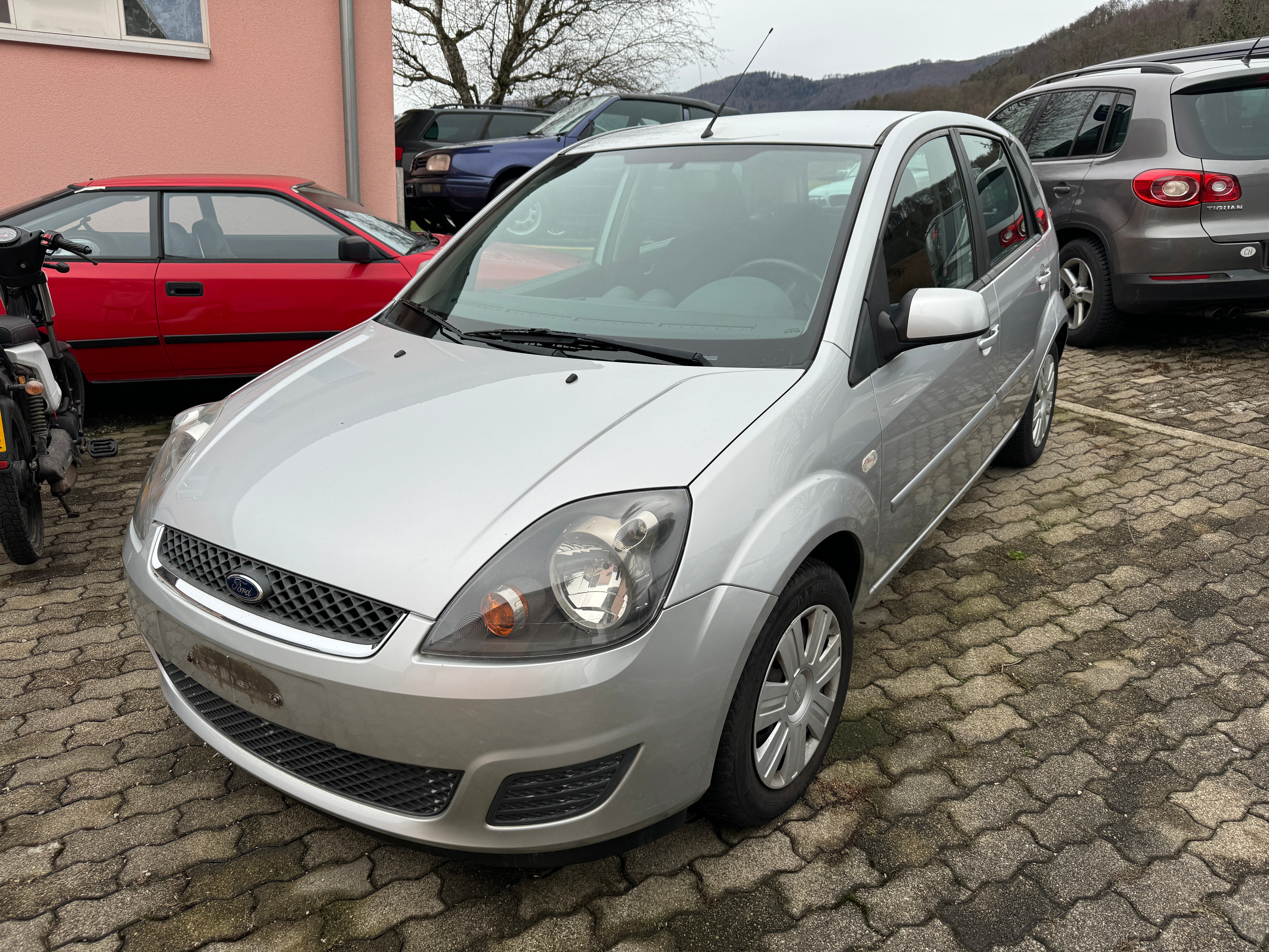 FORD Fiesta 1.4 16V Trend