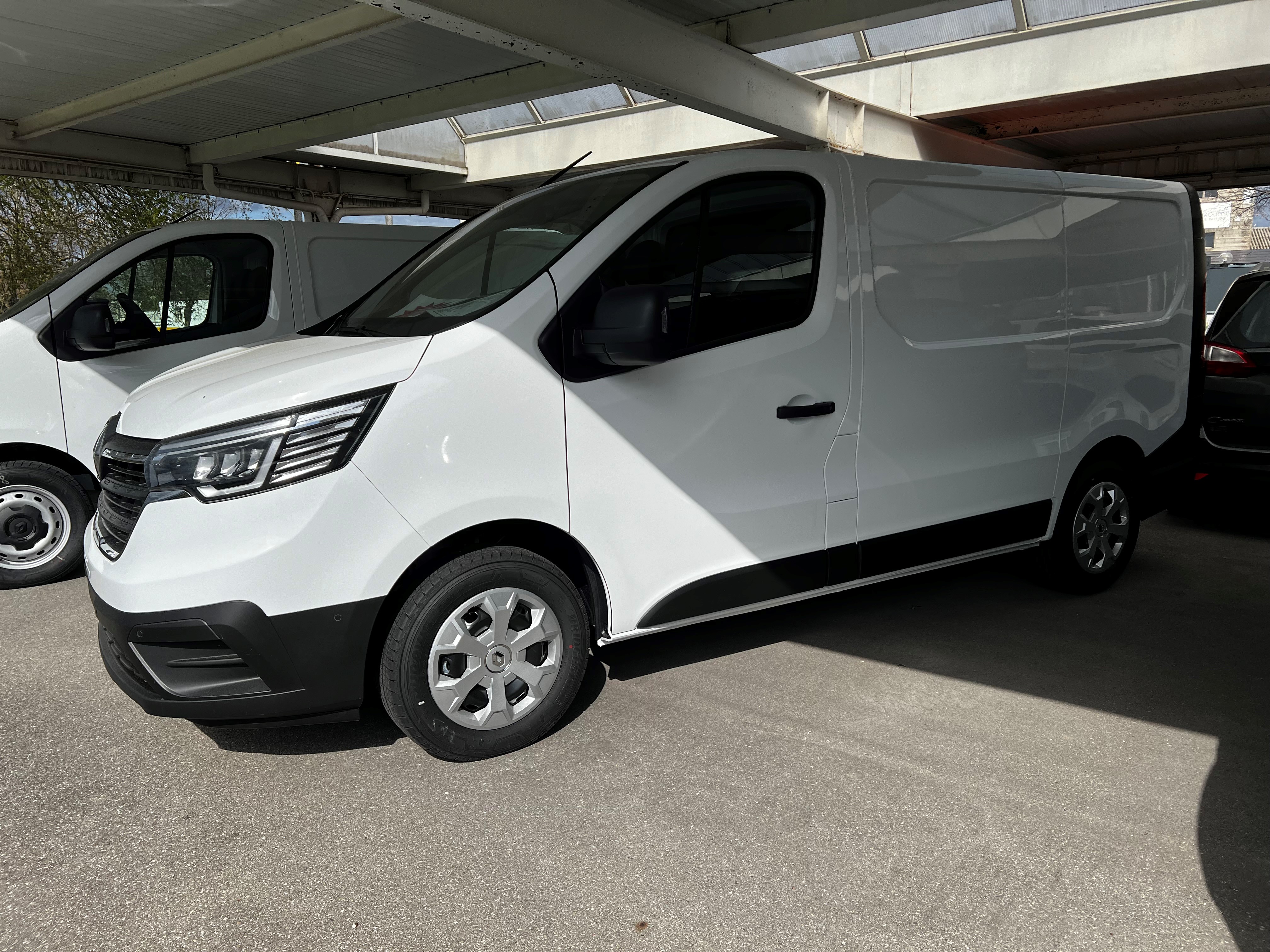 RENAULT TRAFIC Fourgon Advance FG L1H1