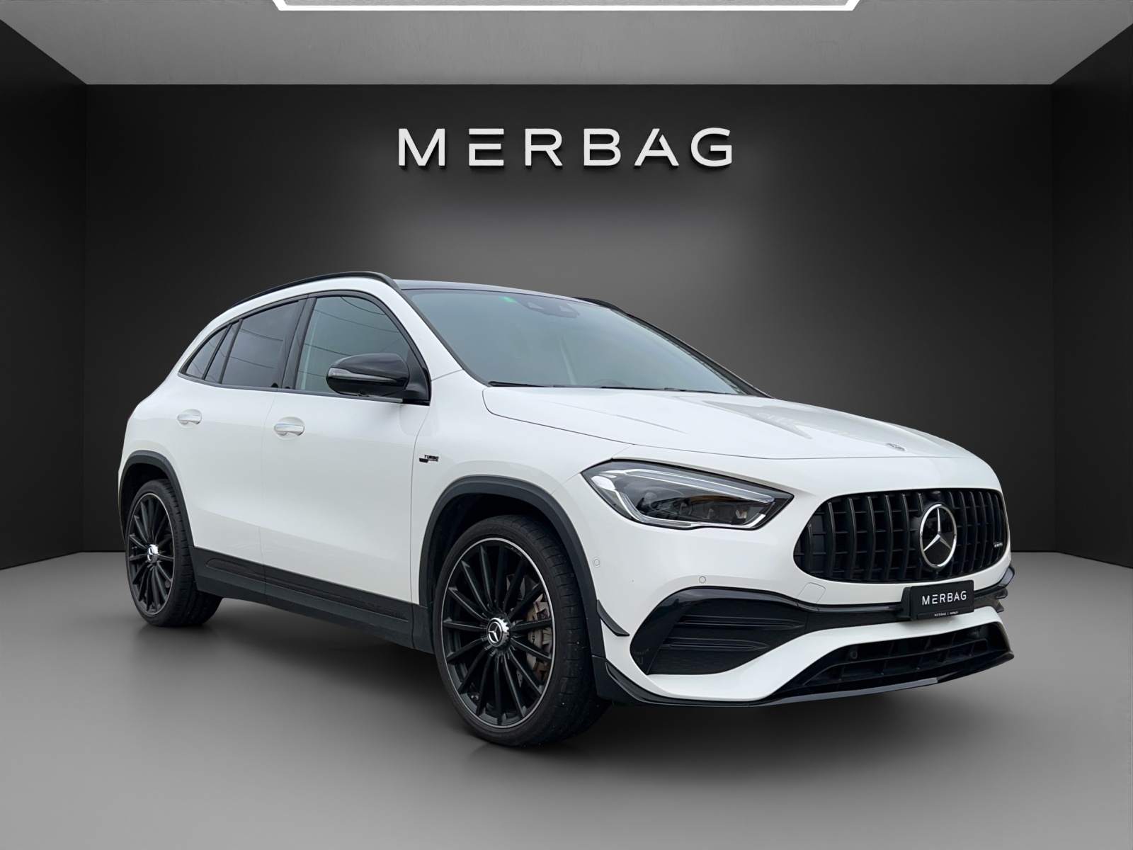 MERCEDES-BENZ GLA 35 AMG 4Matic 8G-Speedshift DCT