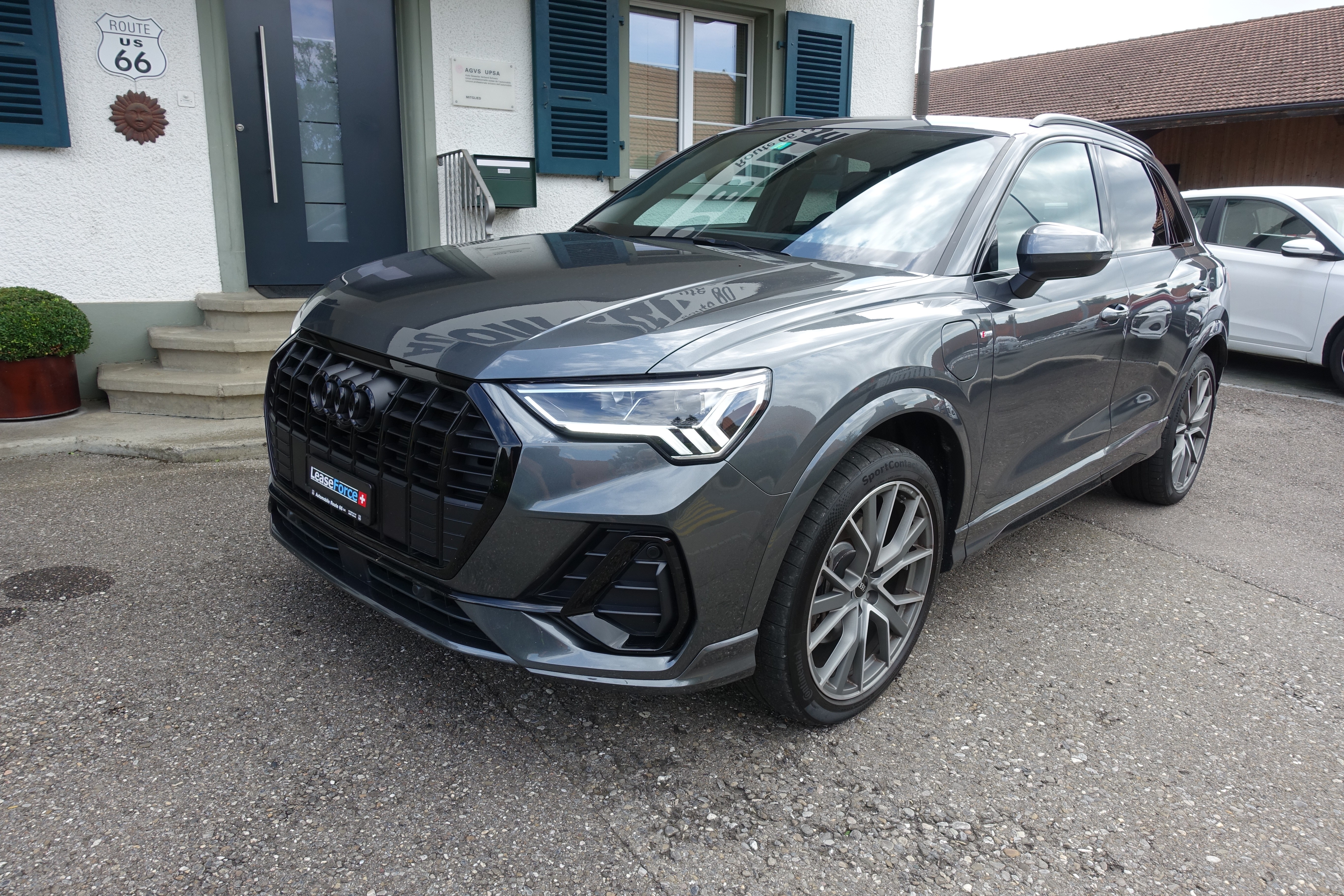 AUDI Q3 45 TFSI e S line S-tronic