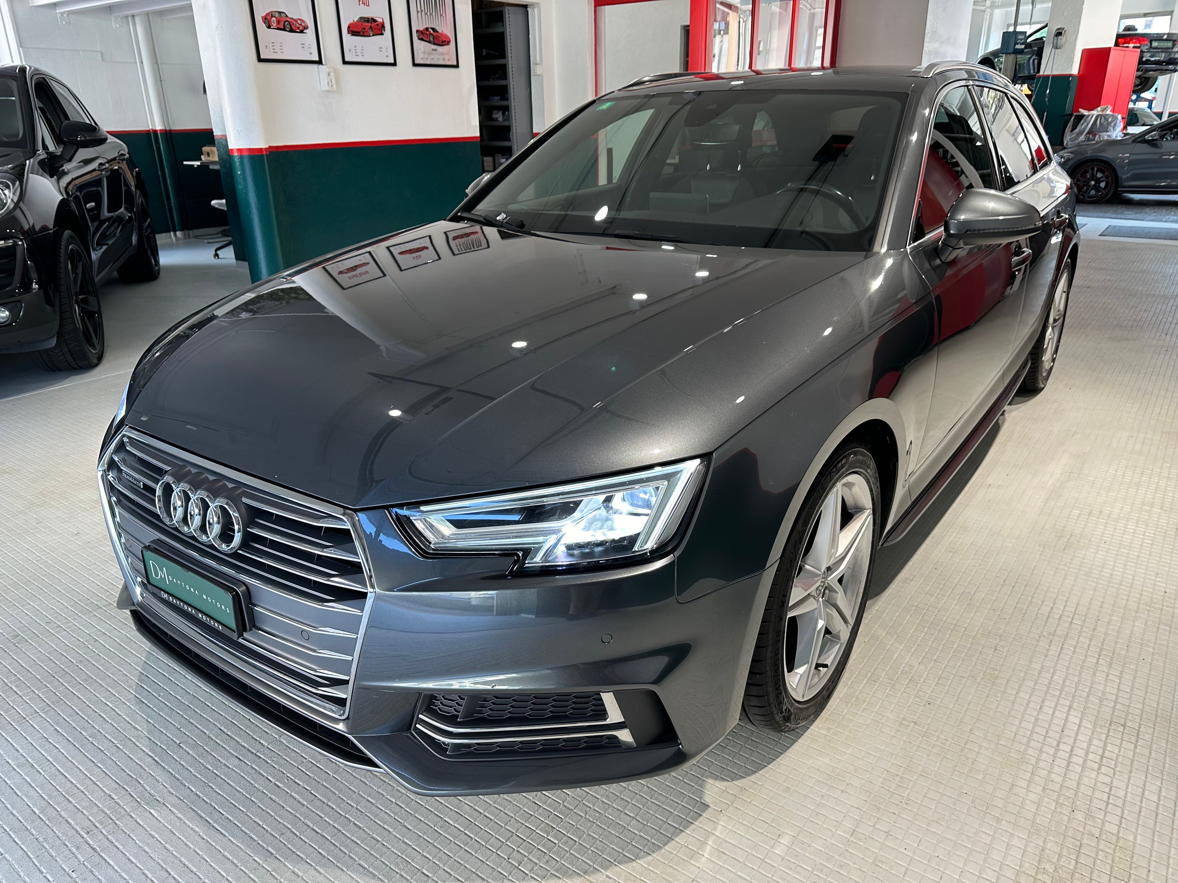 AUDI A4 Avant 2.0 TFSI quattro S-tronic