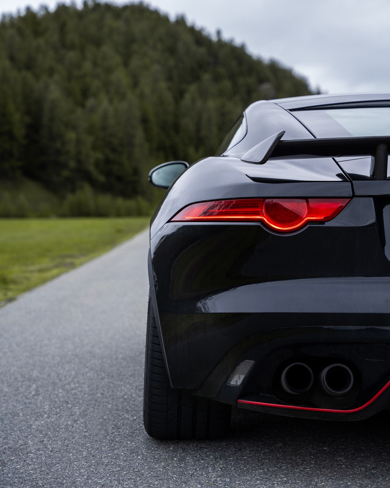 JAGUAR F-Type Coupé R 5.0 V8 S/C AWD