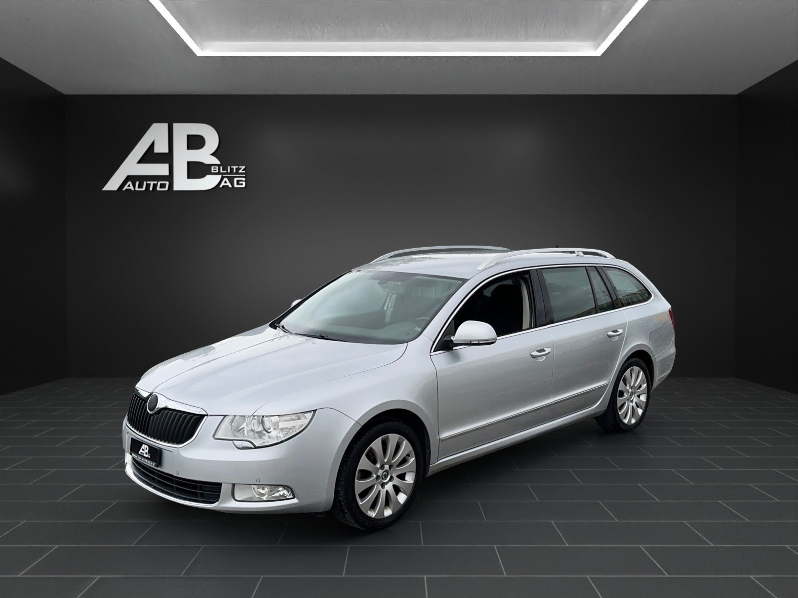 SKODA Superb Combi 1.8 TSI Elegance DSG