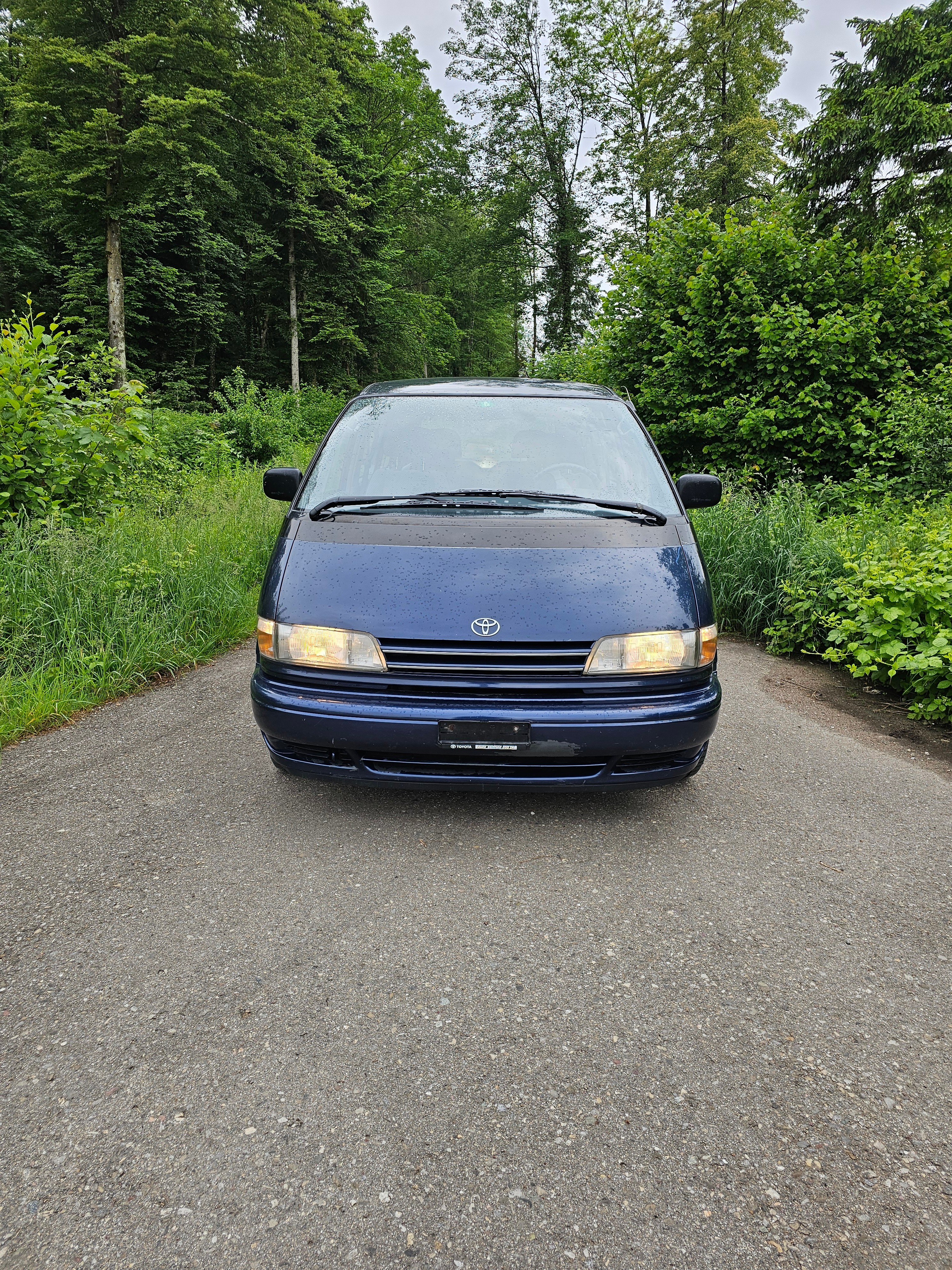 TOYOTA PREVIA