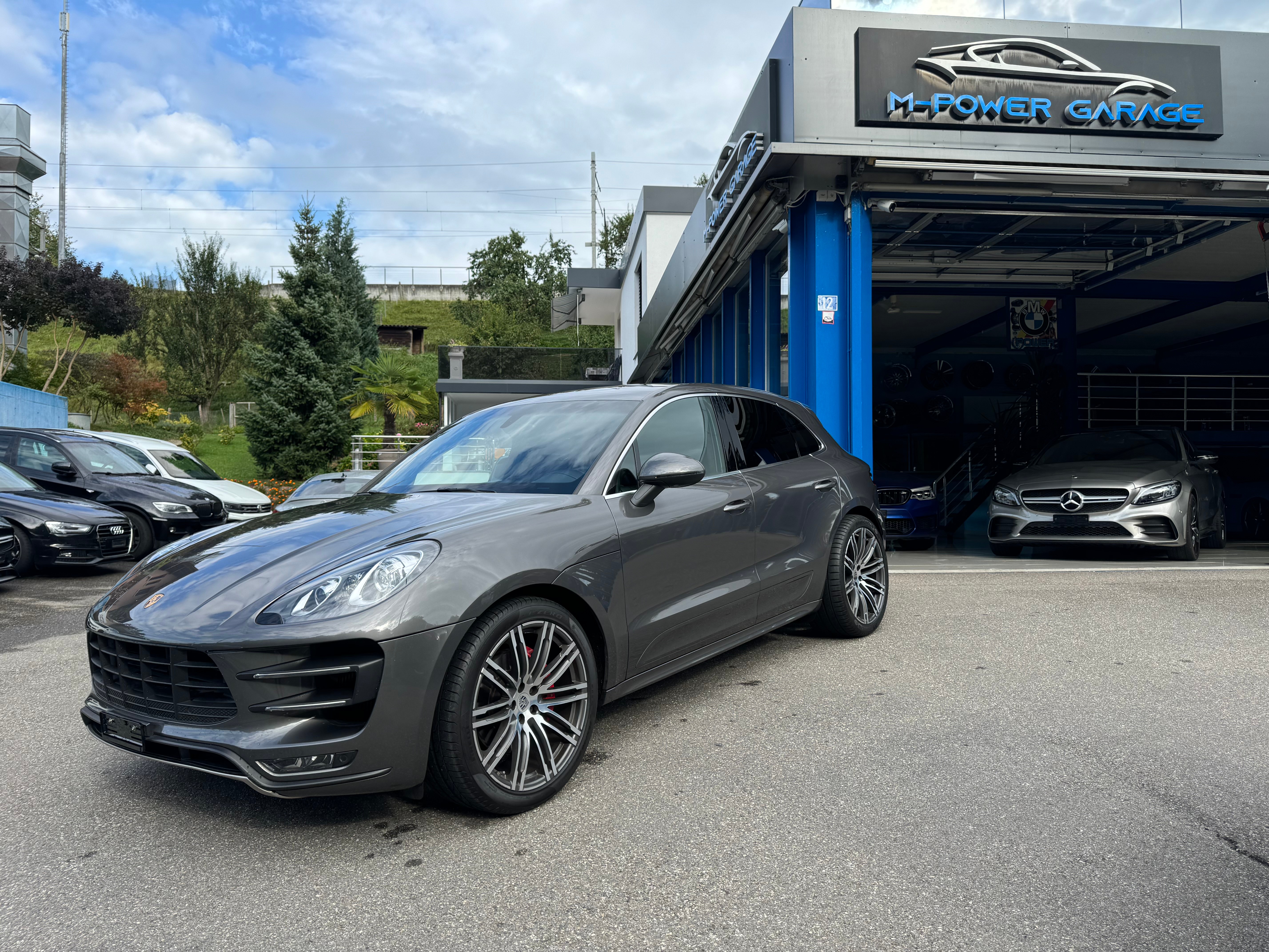 PORSCHE Macan Turbo PDK