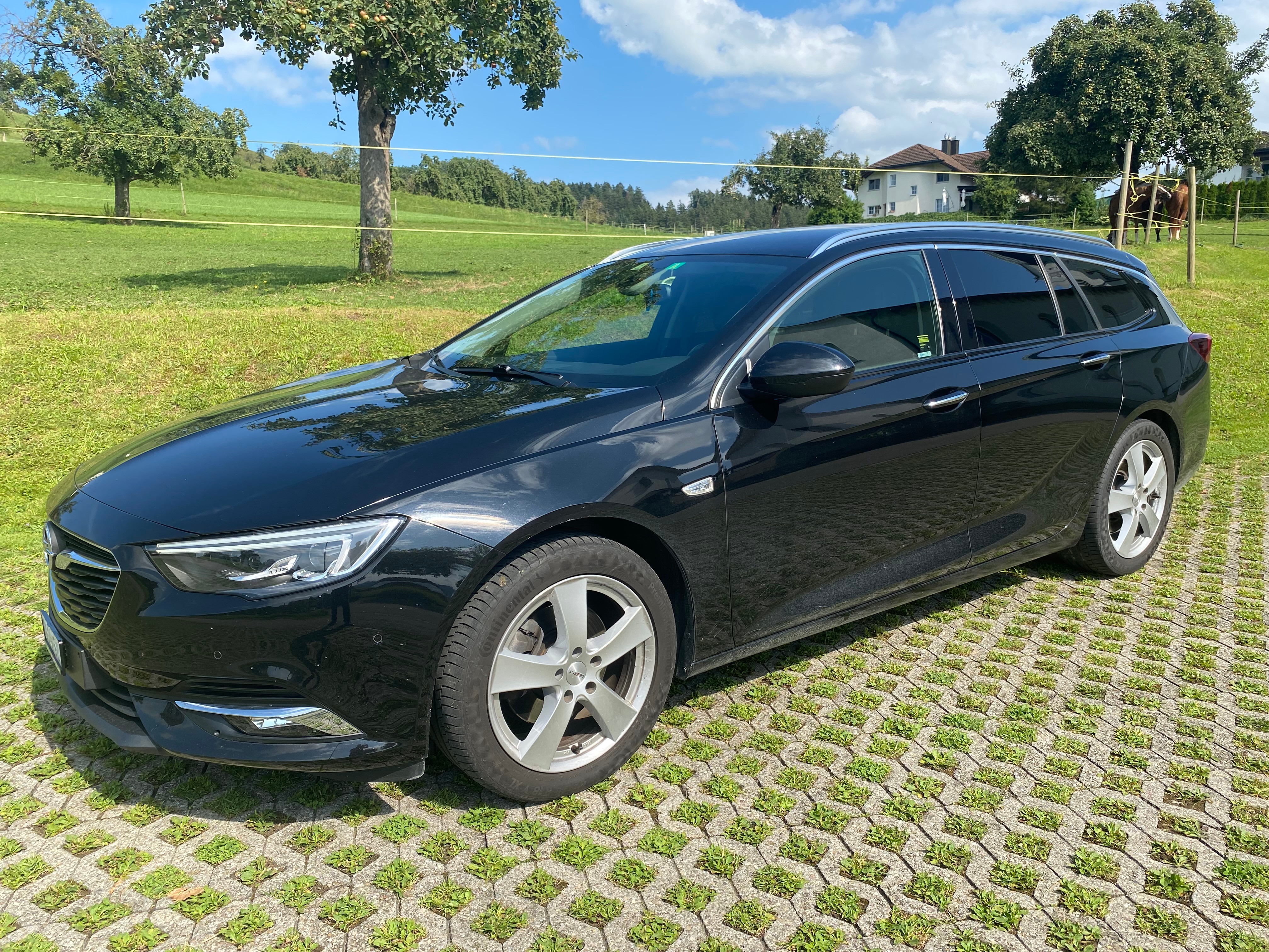 OPEL Insignia 2.0 BiDTI Sports Tourer Exclusive 4WD Auto