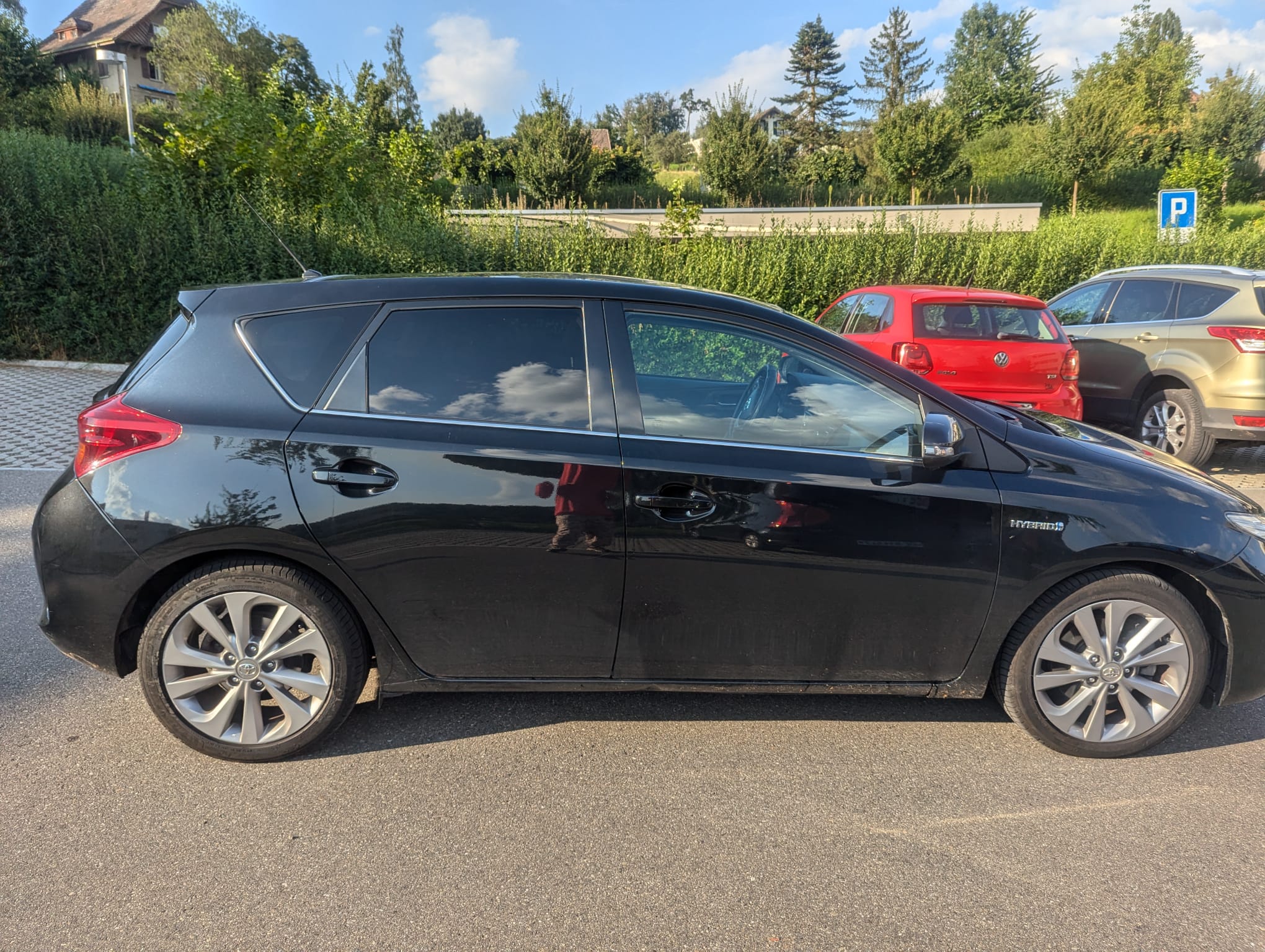 TOYOTA Auris 1.8 16V HSD Linea Luna