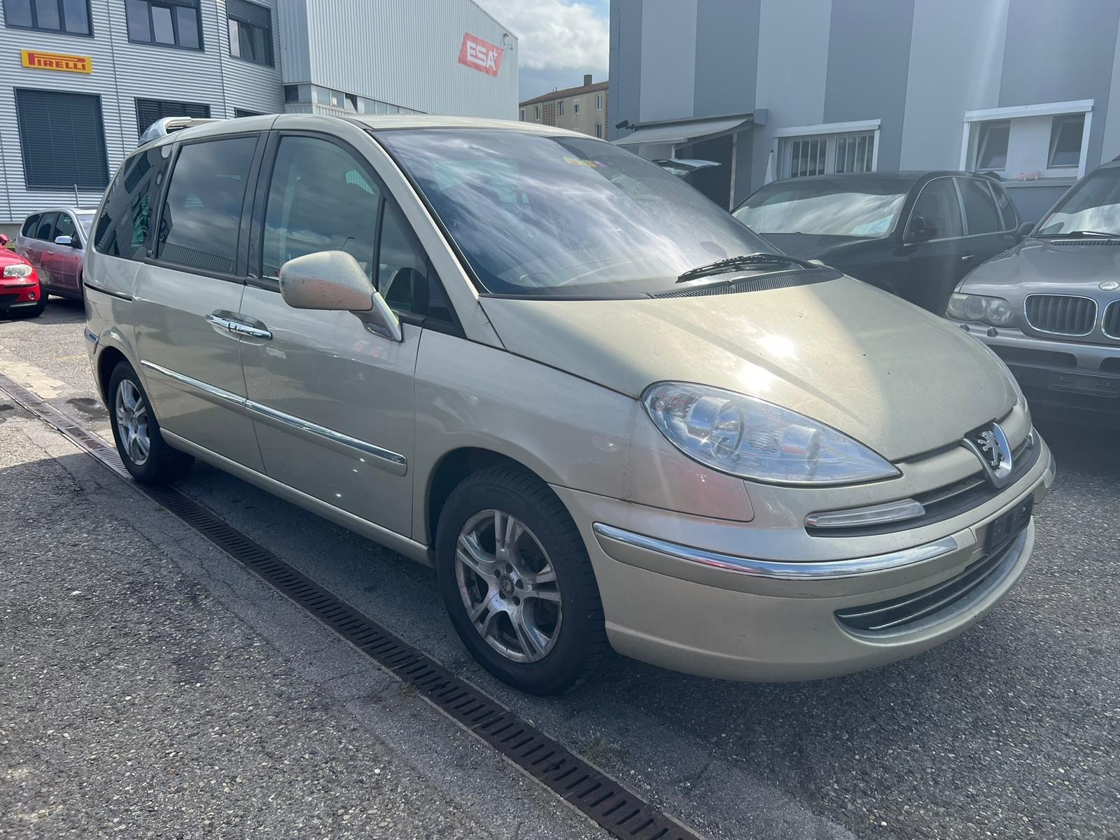 PEUGEOT 807 2.0 16V HDi Family+