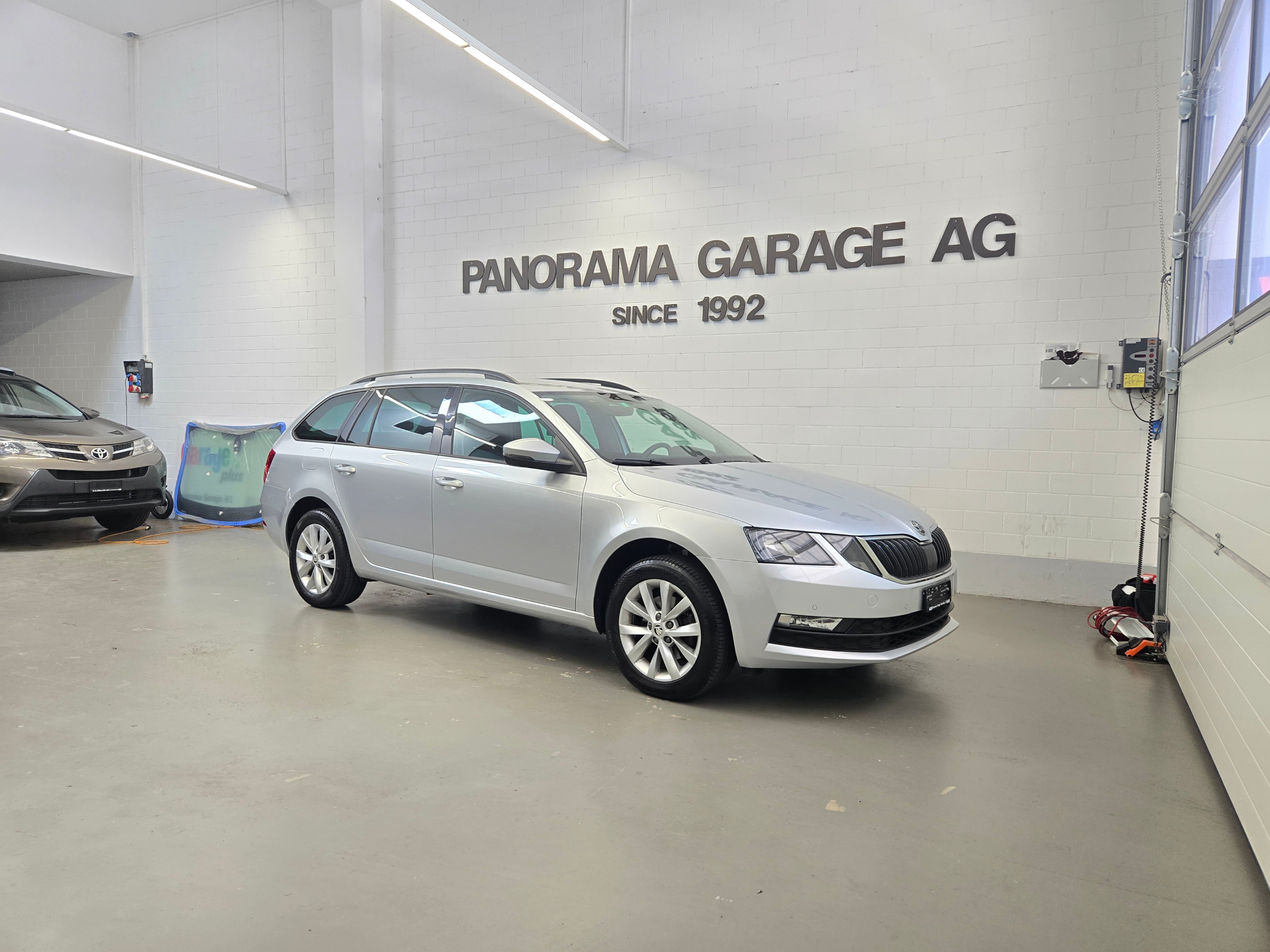 SKODA Octavia Combi 2.0 TDI Ambition 4x4 DSG