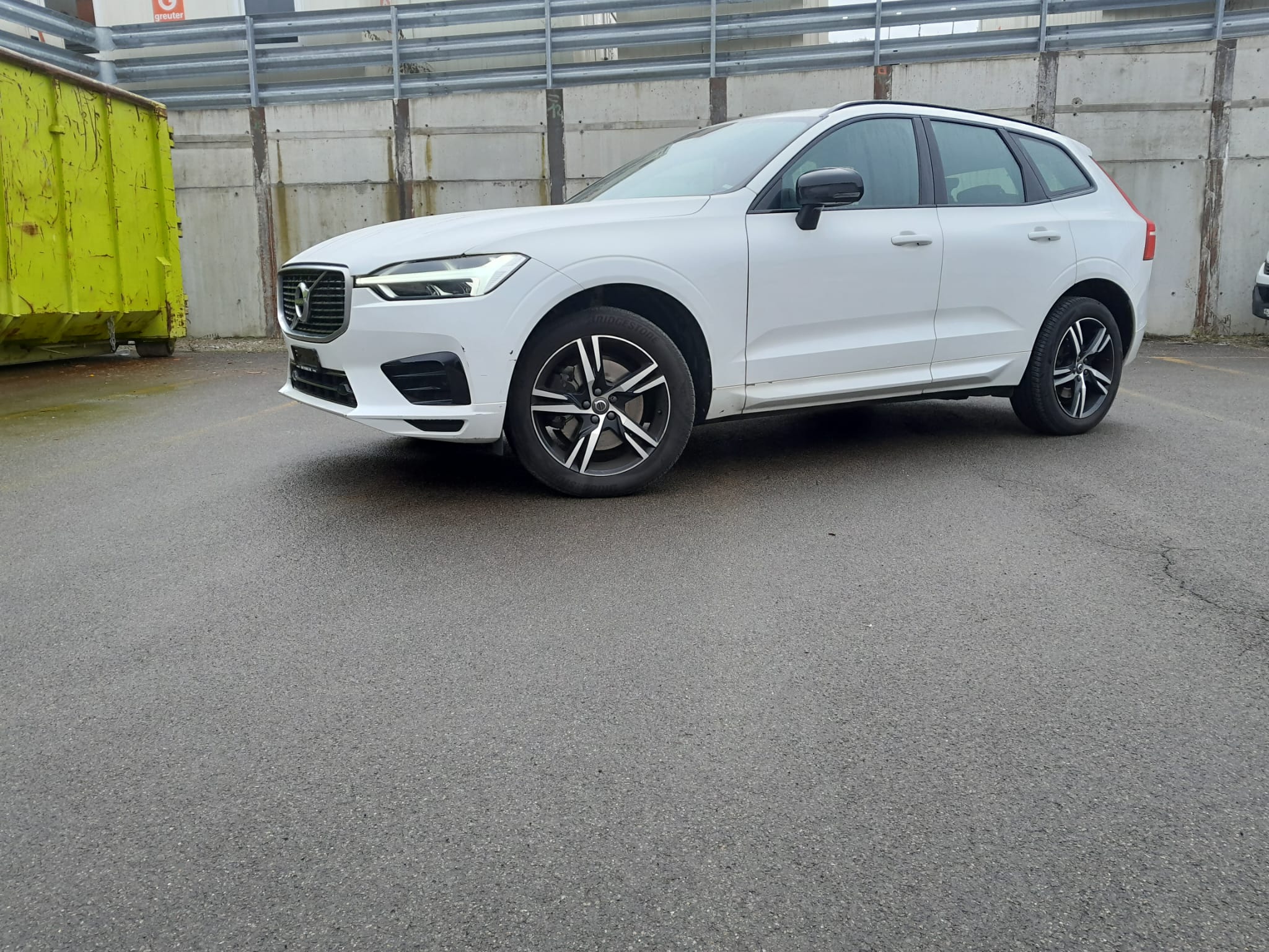 VOLVO XC60 B4 Diesel Mild Hybrid AWD R-Design Geartronic