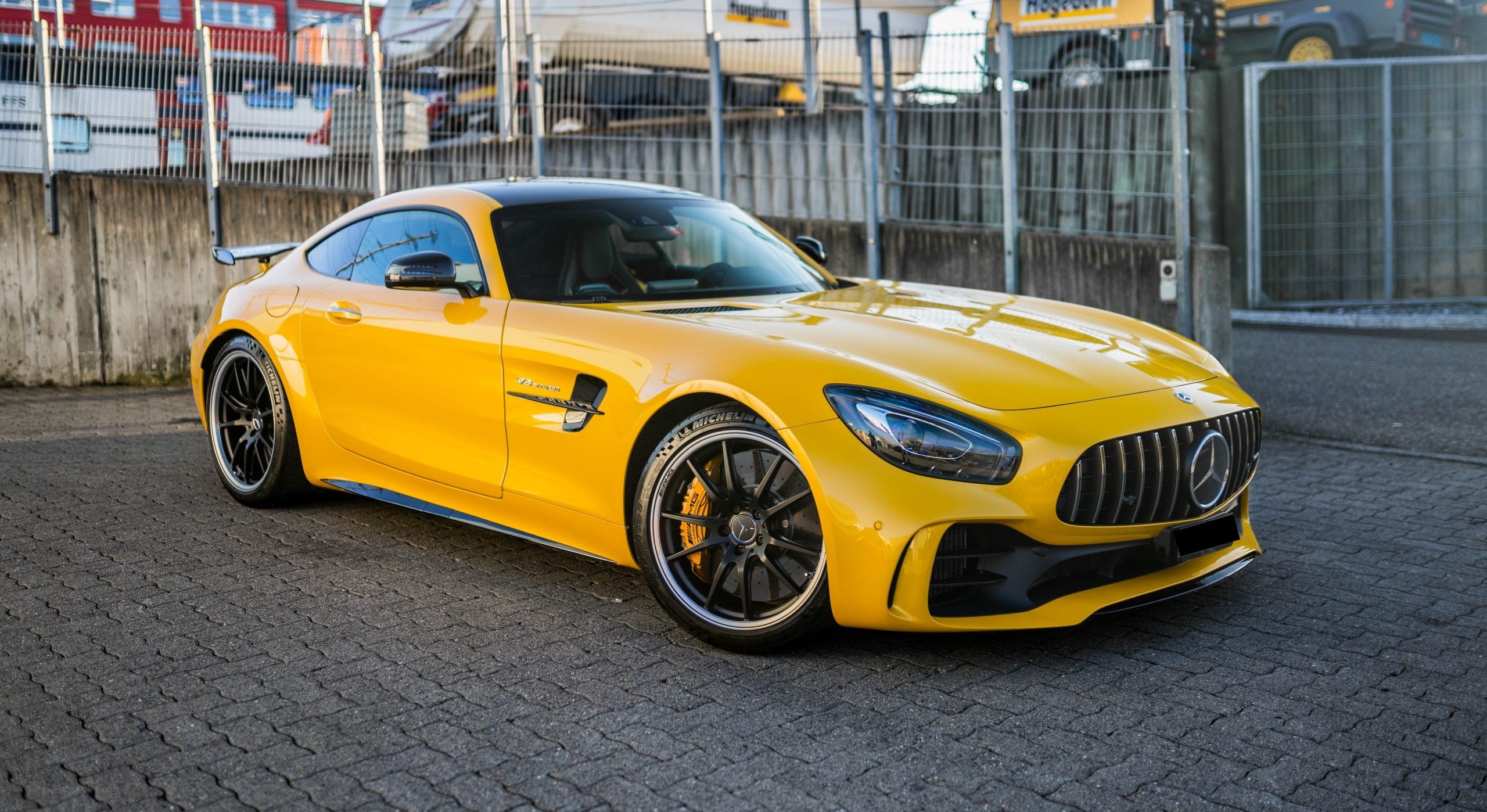 MERCEDES-BENZ AMG GT R Speedshift DCT