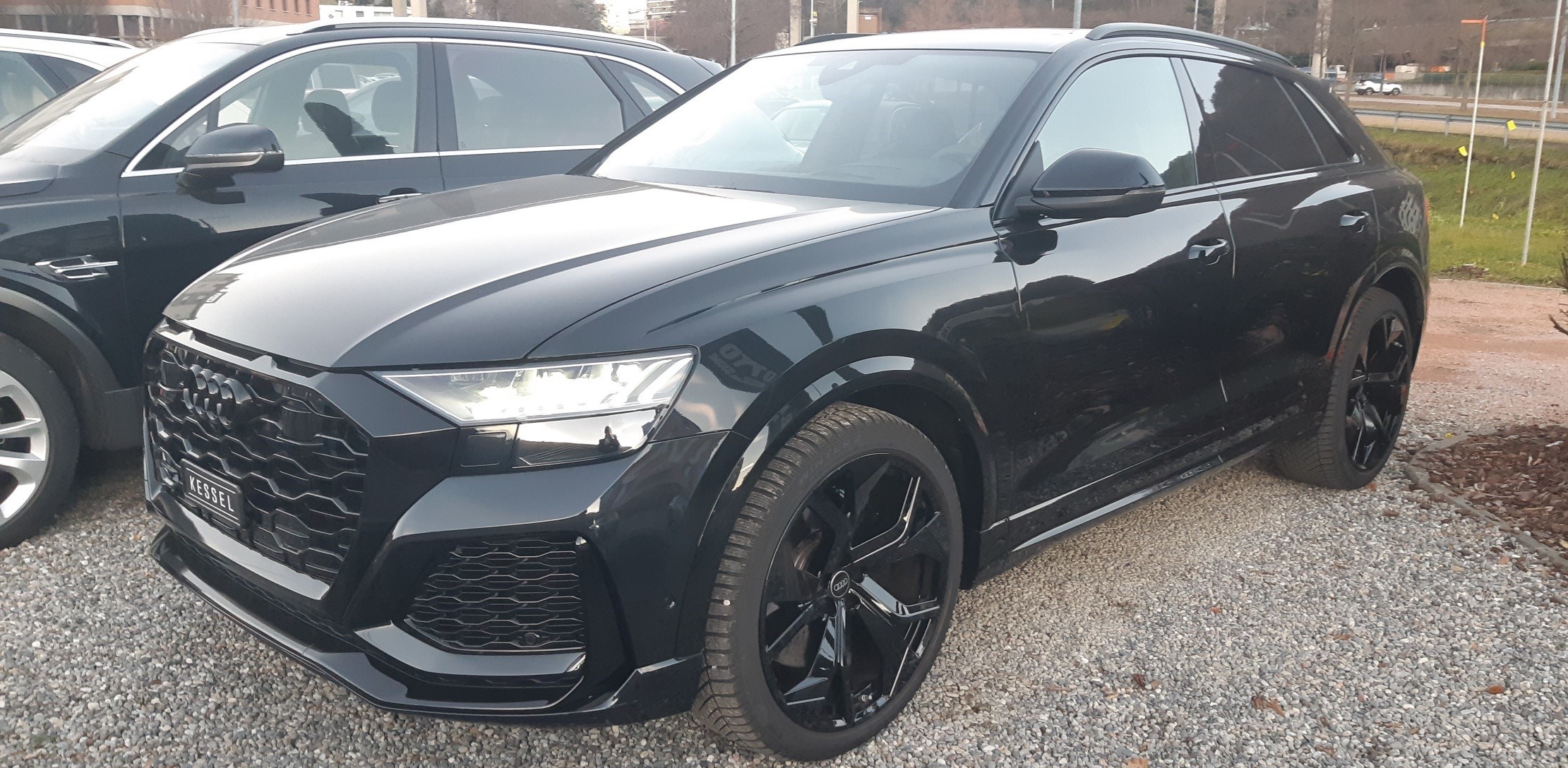 AUDI RSQ8 quattro tiptronic