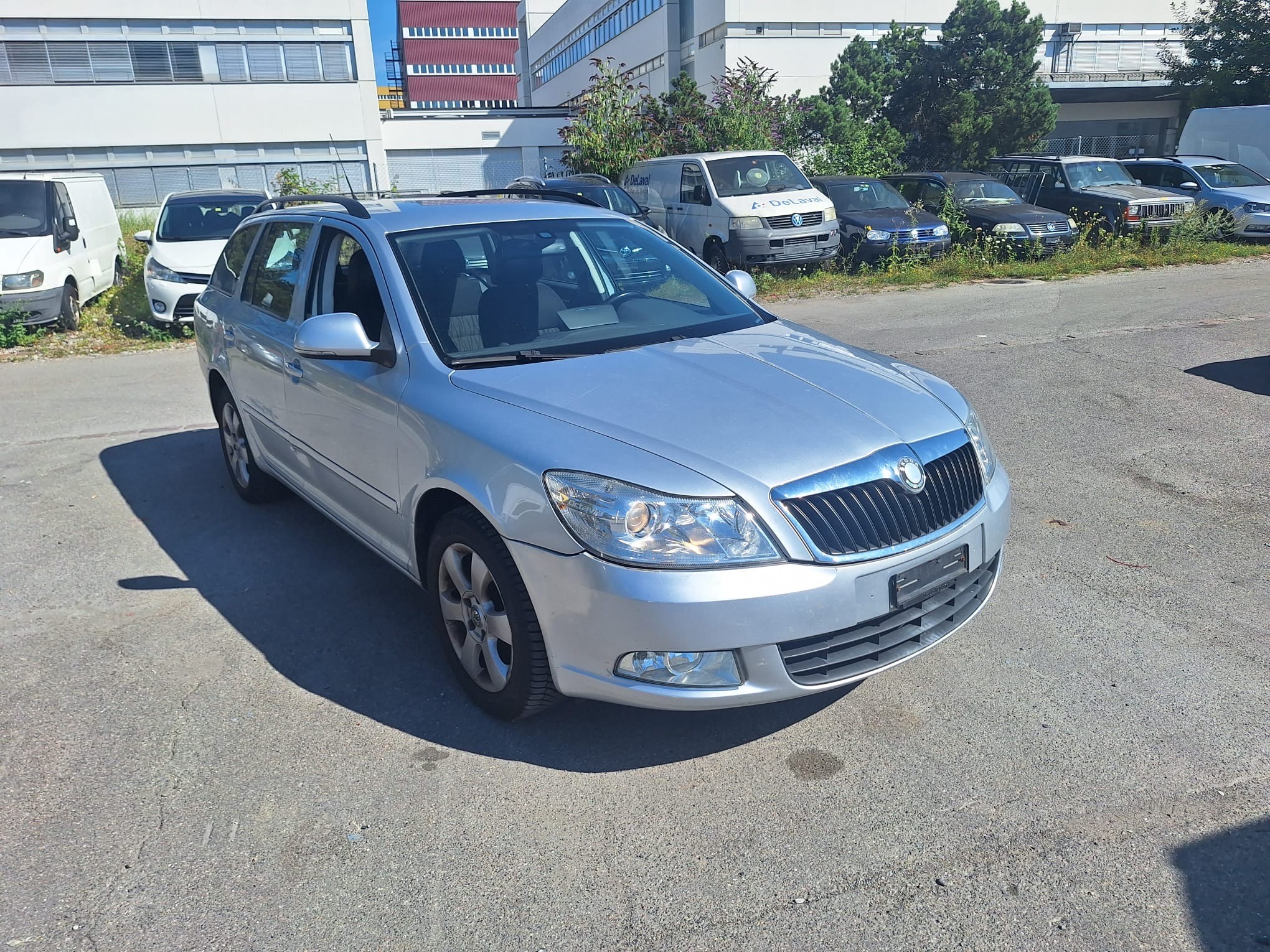 SKODA Octavia Combi 1.6 TDI Ambiente DSG