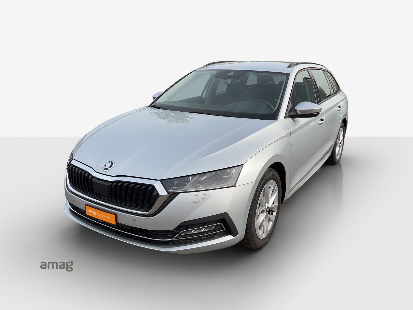 SKODA Octavia Combi 2.0 TSI Style DSG 4x4