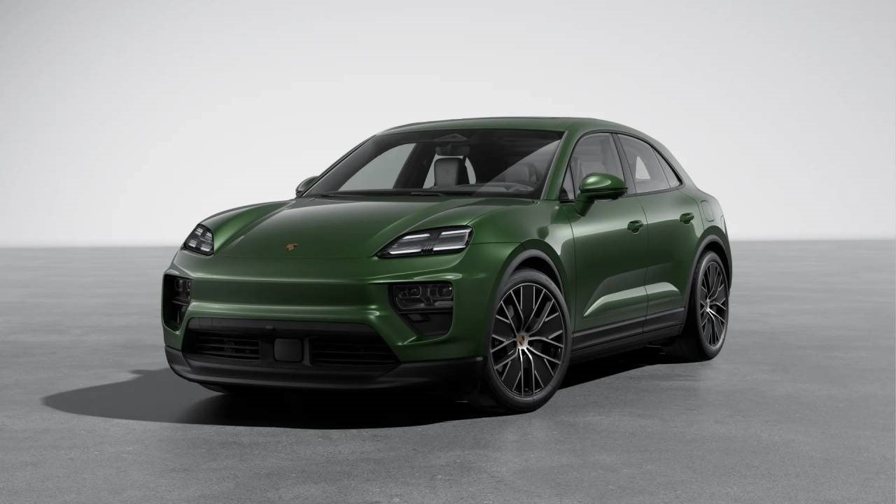 PORSCHE MACAN 4