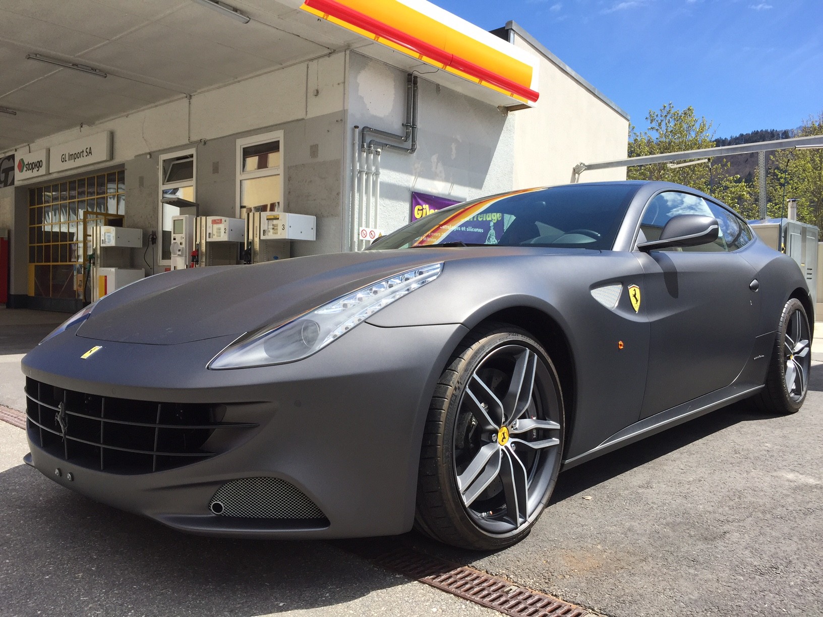 FERRARI FF