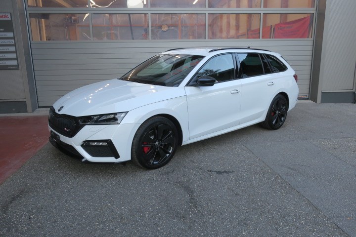 SKODA Octavia Combi 2.0 TDI DSG RS 4x4