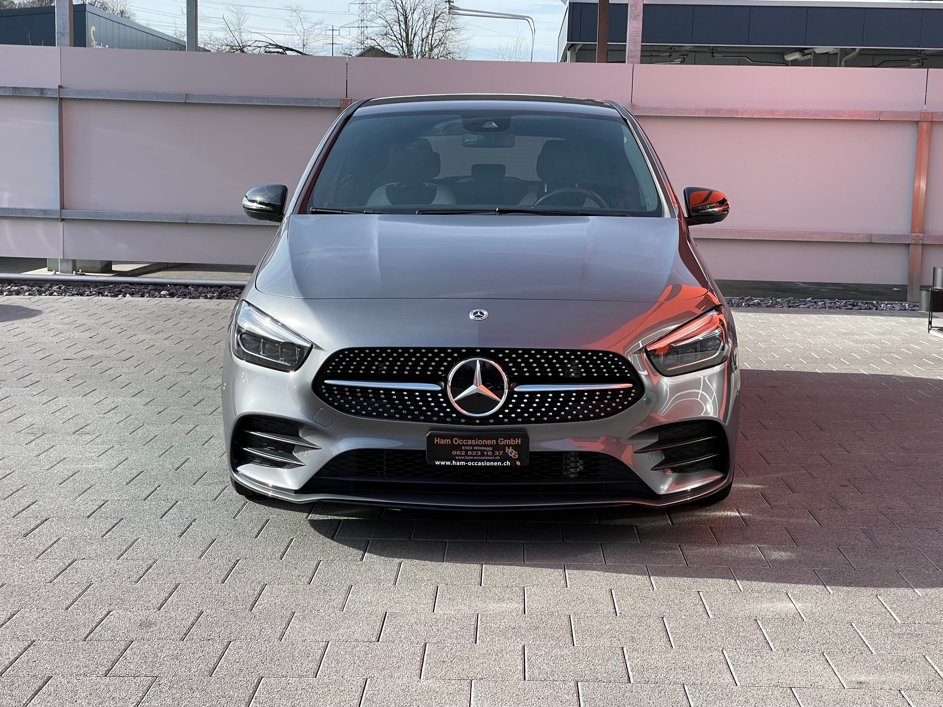 MERCEDES-BENZ B 180 AMG Line 7G-DCT