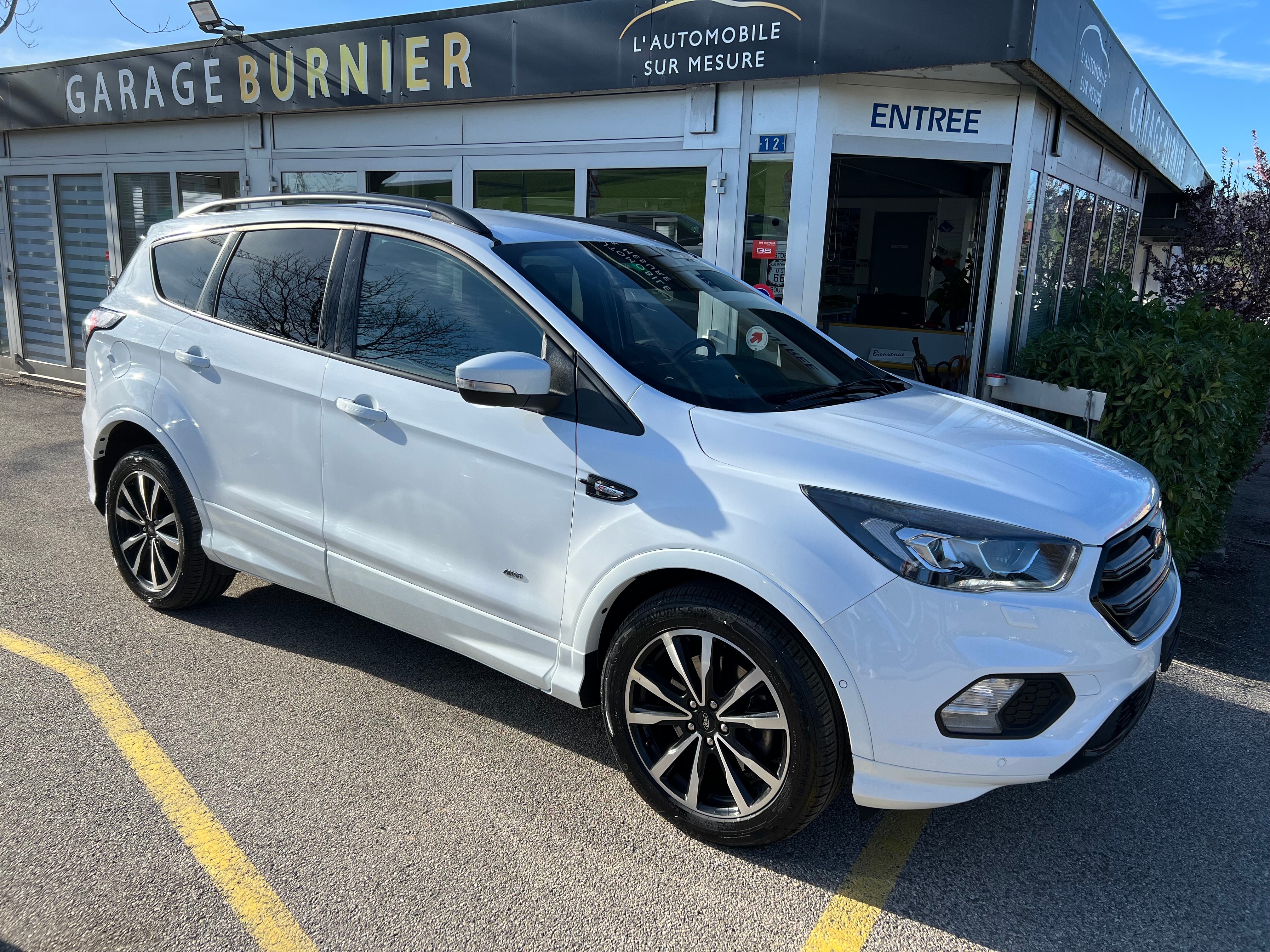 FORD Kuga 2.0 TDCi ST Line High 4WD PowerShift