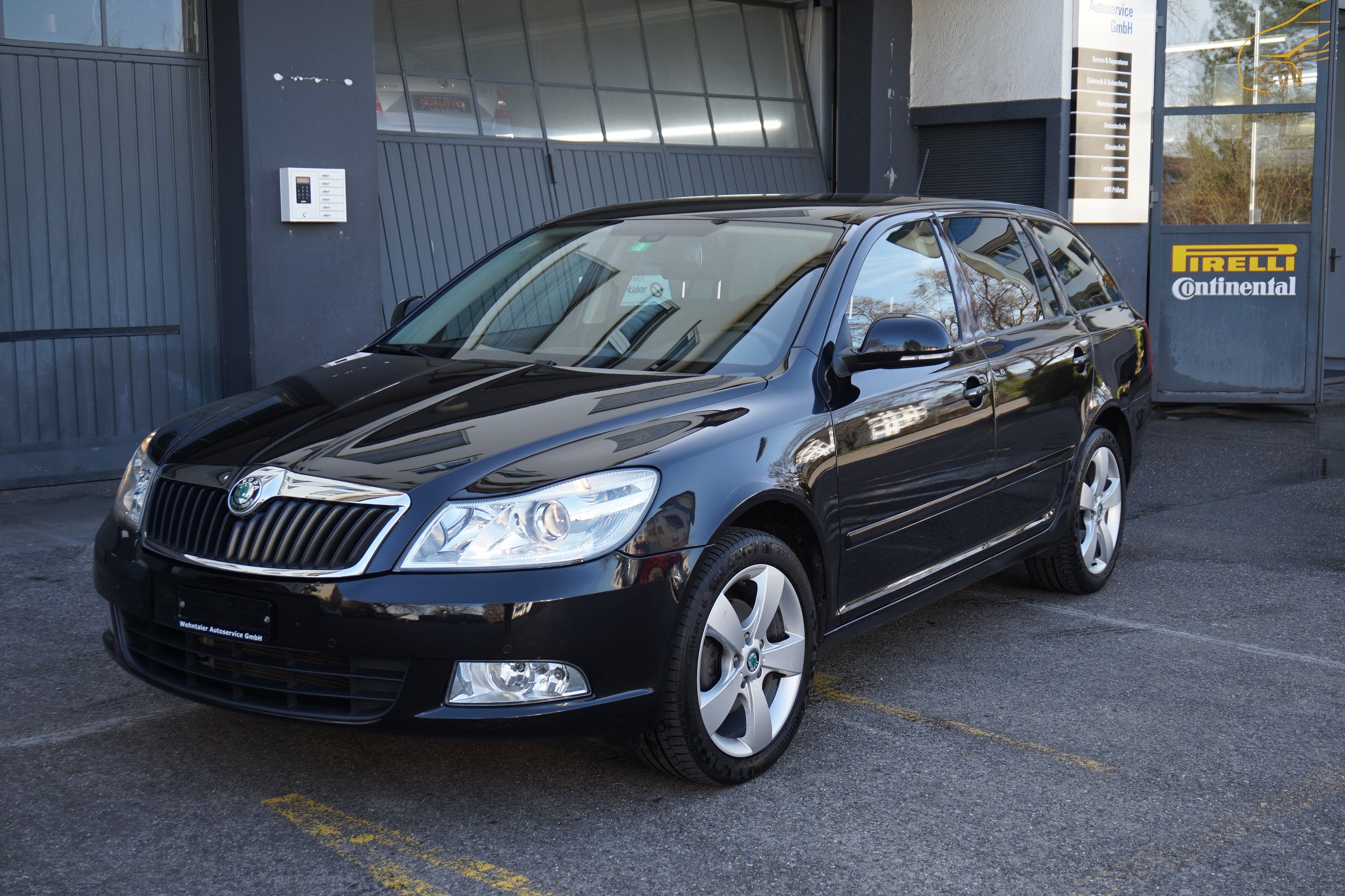 SKODA Octavia Combi 1.8 TSI Elegance