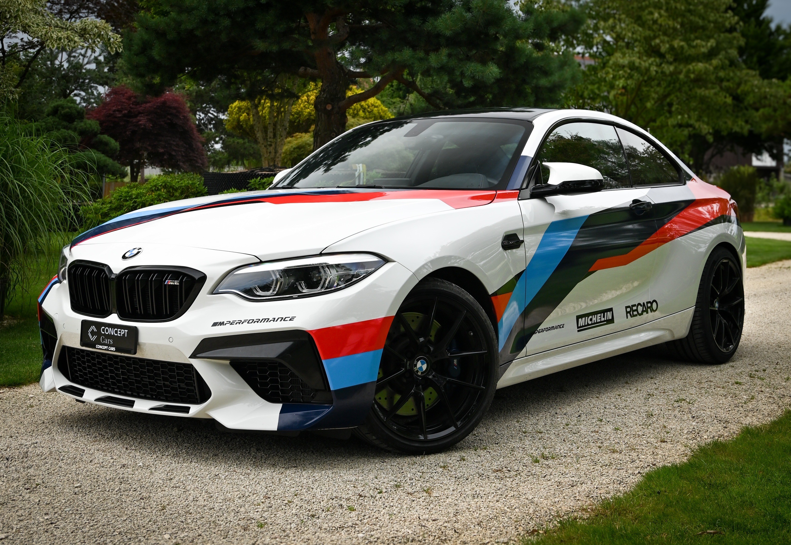 BMW M2 Competition Drivelogic