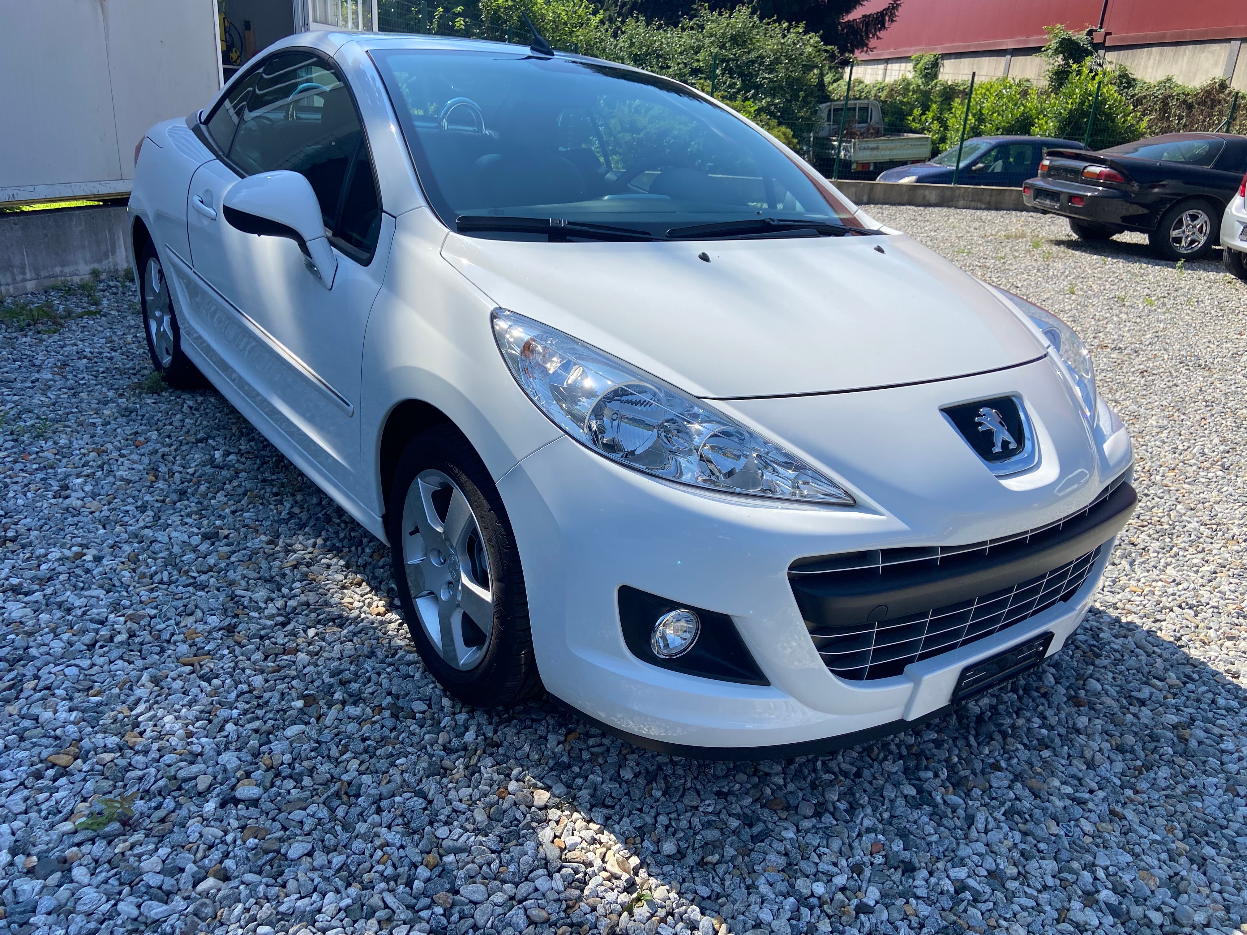 PEUGEOT 207 CC 1.6 16V Swiss Edition