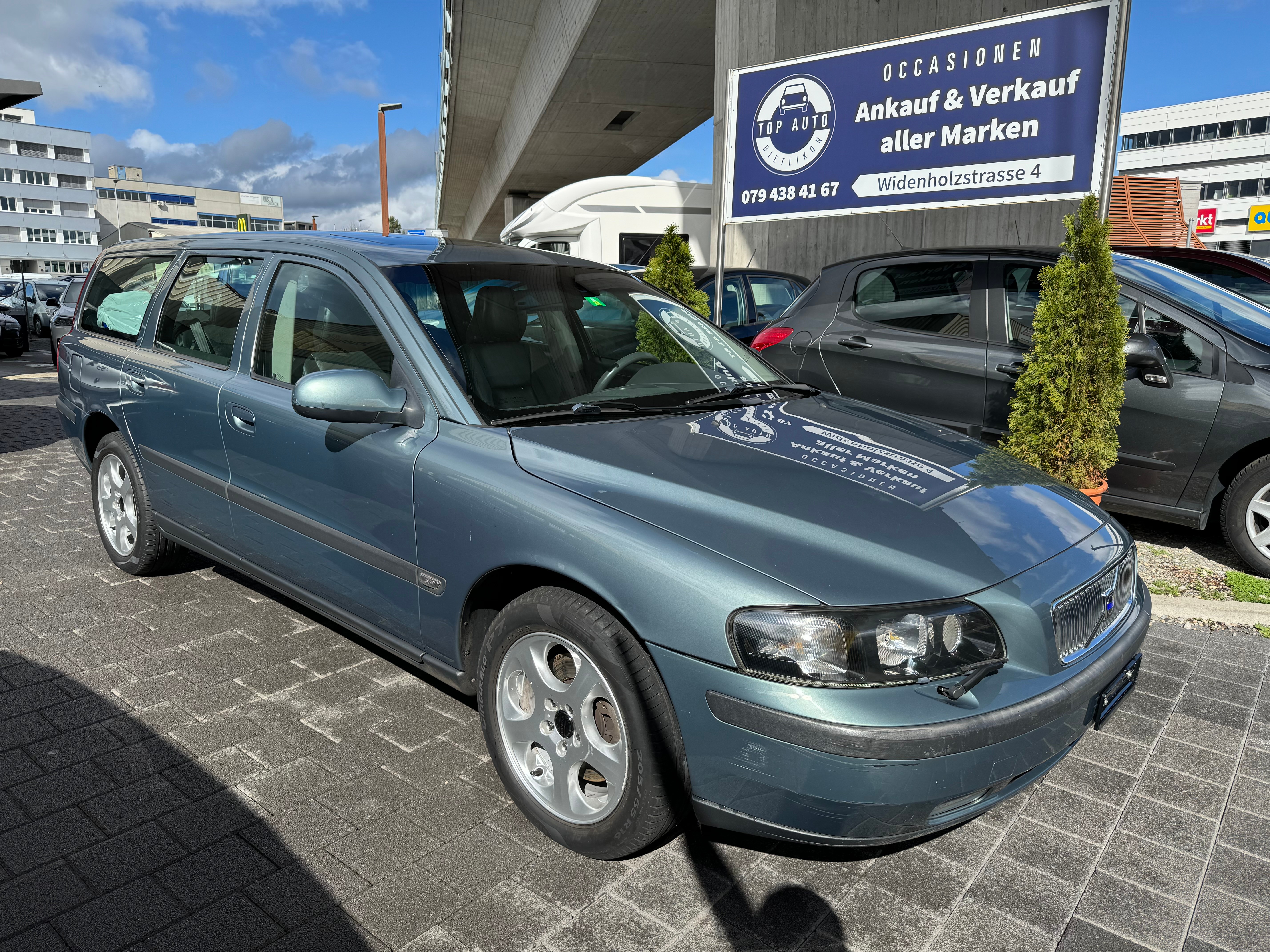 VOLVO V70 2.5T AWD