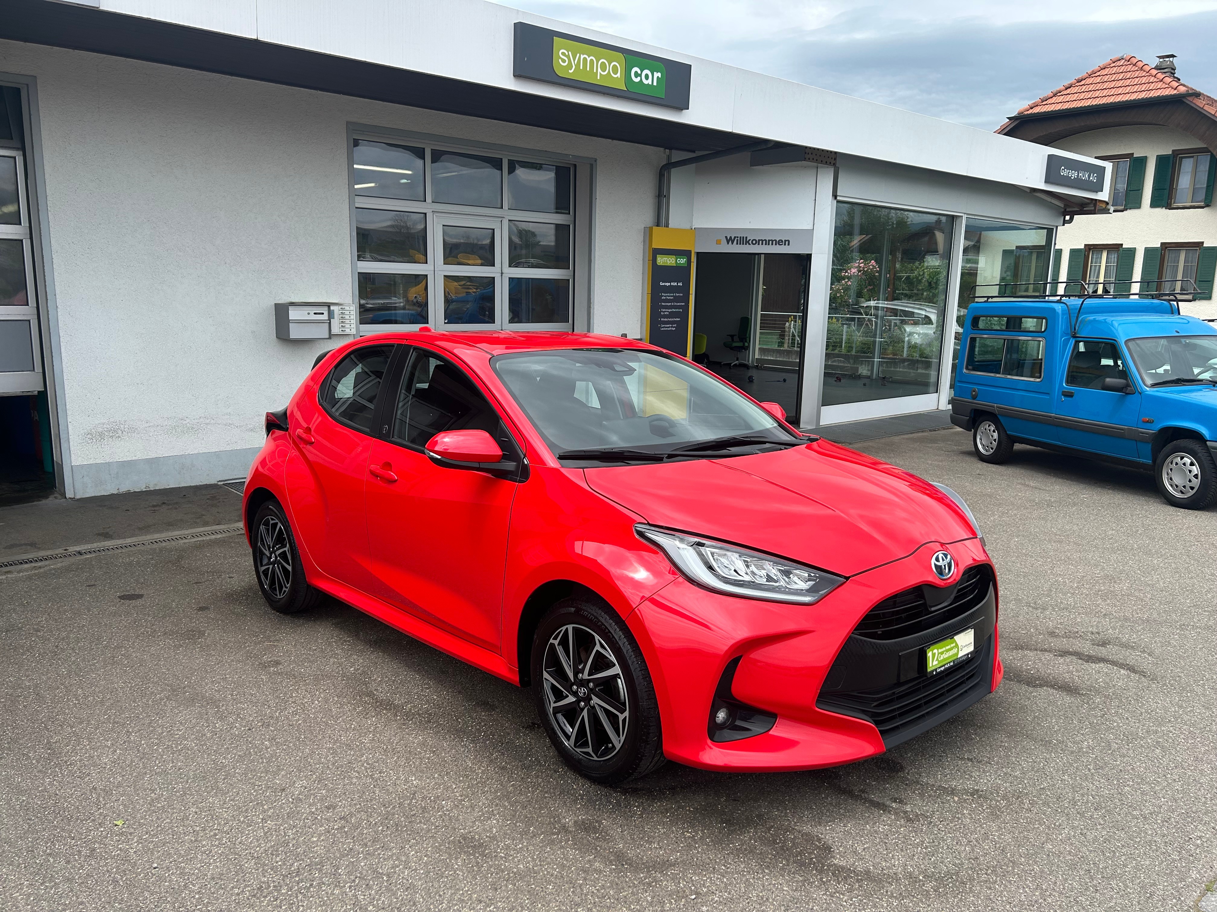 TOYOTA Yaris 1.5 Premiere Edition e-CVT