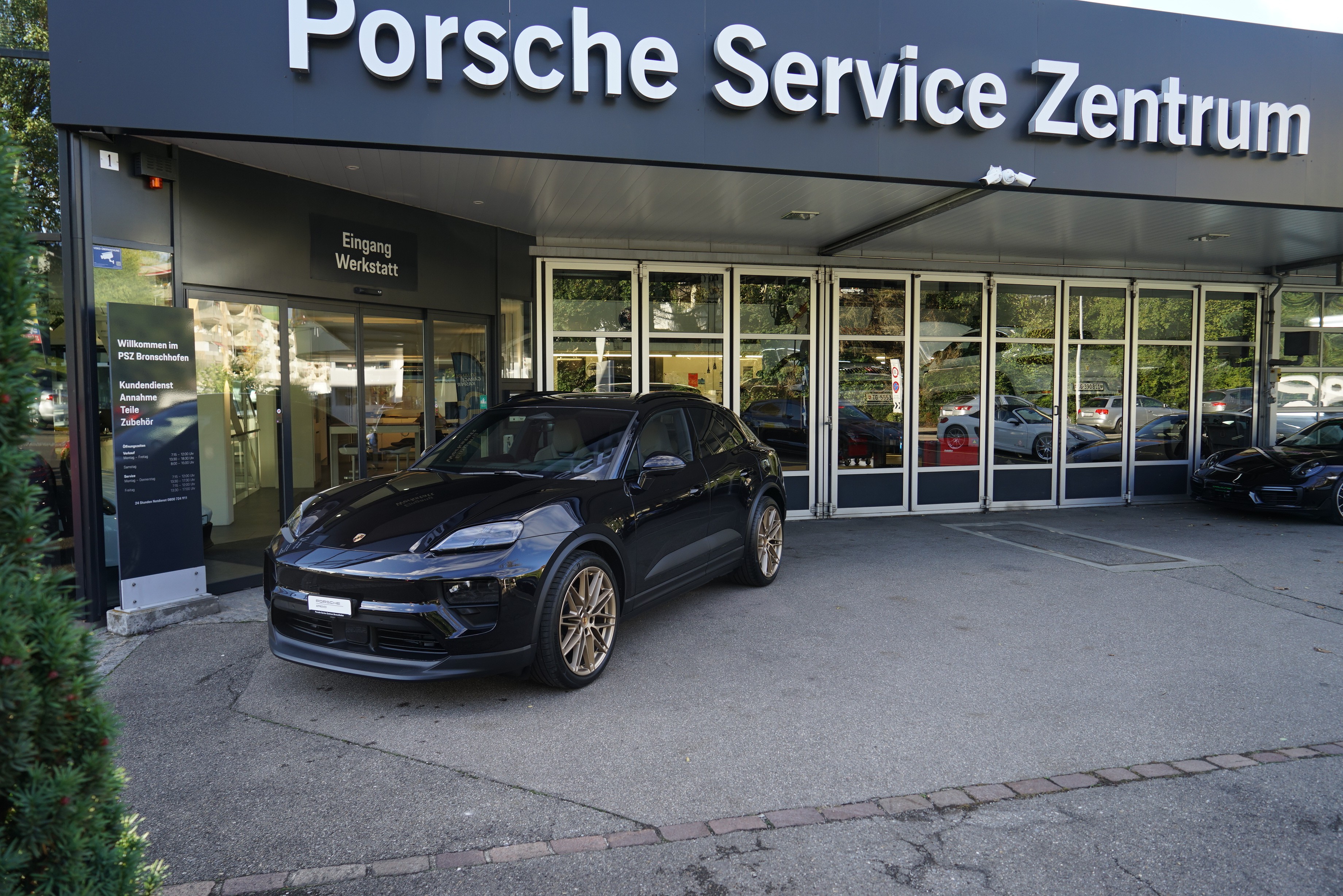 PORSCHE Macan 4 100kWh