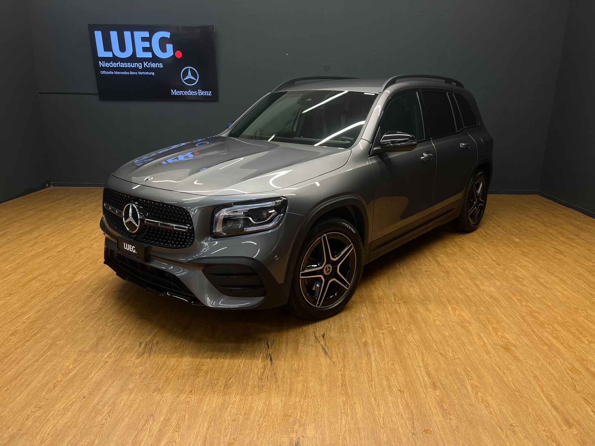 MERCEDES-BENZ GLB 200 d 4Matic AMG Line 8G-Tronic