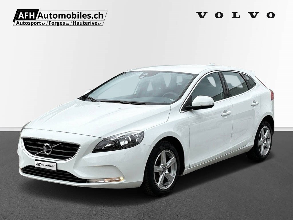 VOLVO V40 2.0 T3 Momentum S/S