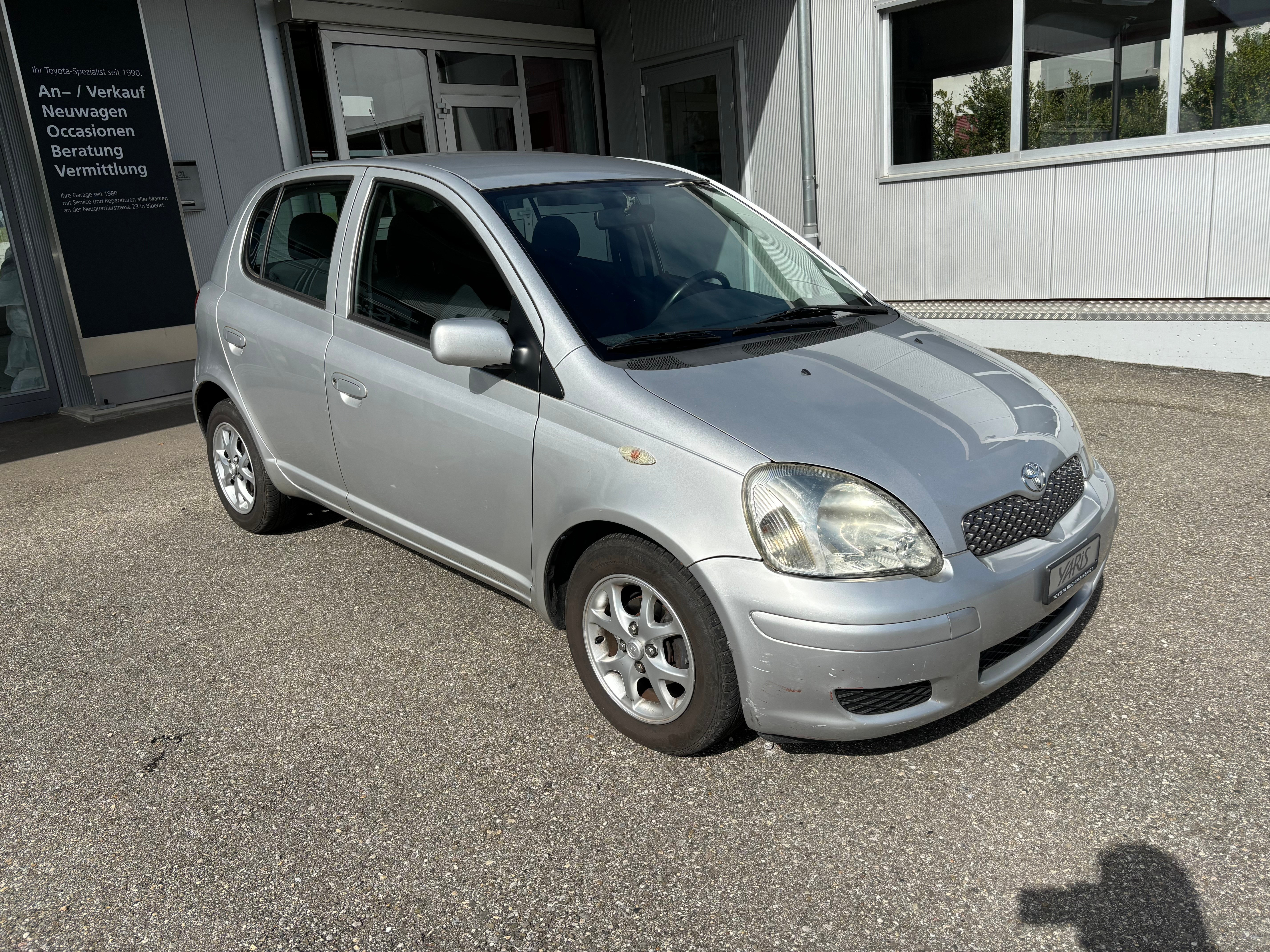 TOYOTA Yaris 1.3 Linea Sol