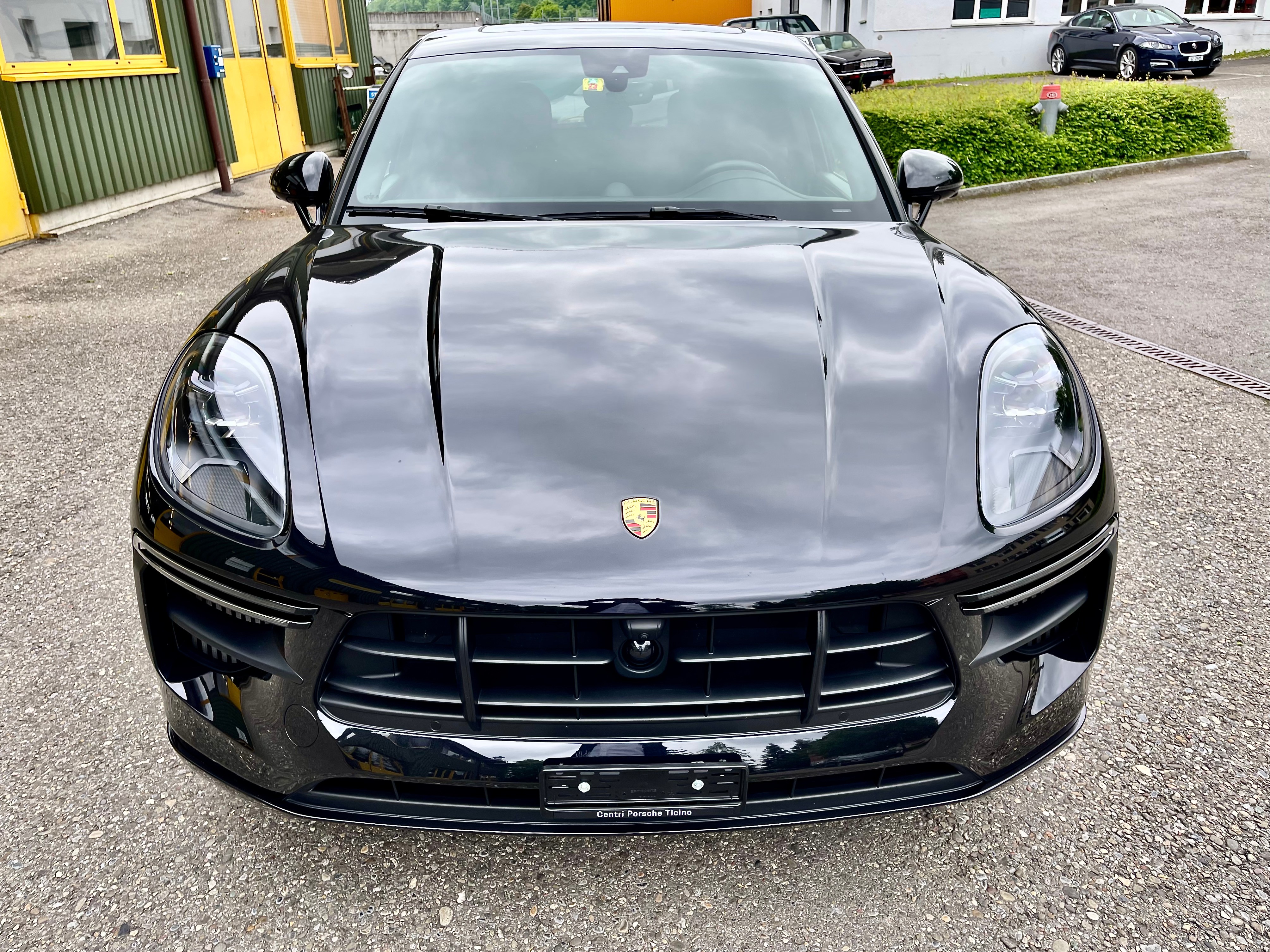 PORSCHE Macan Turbo PDK