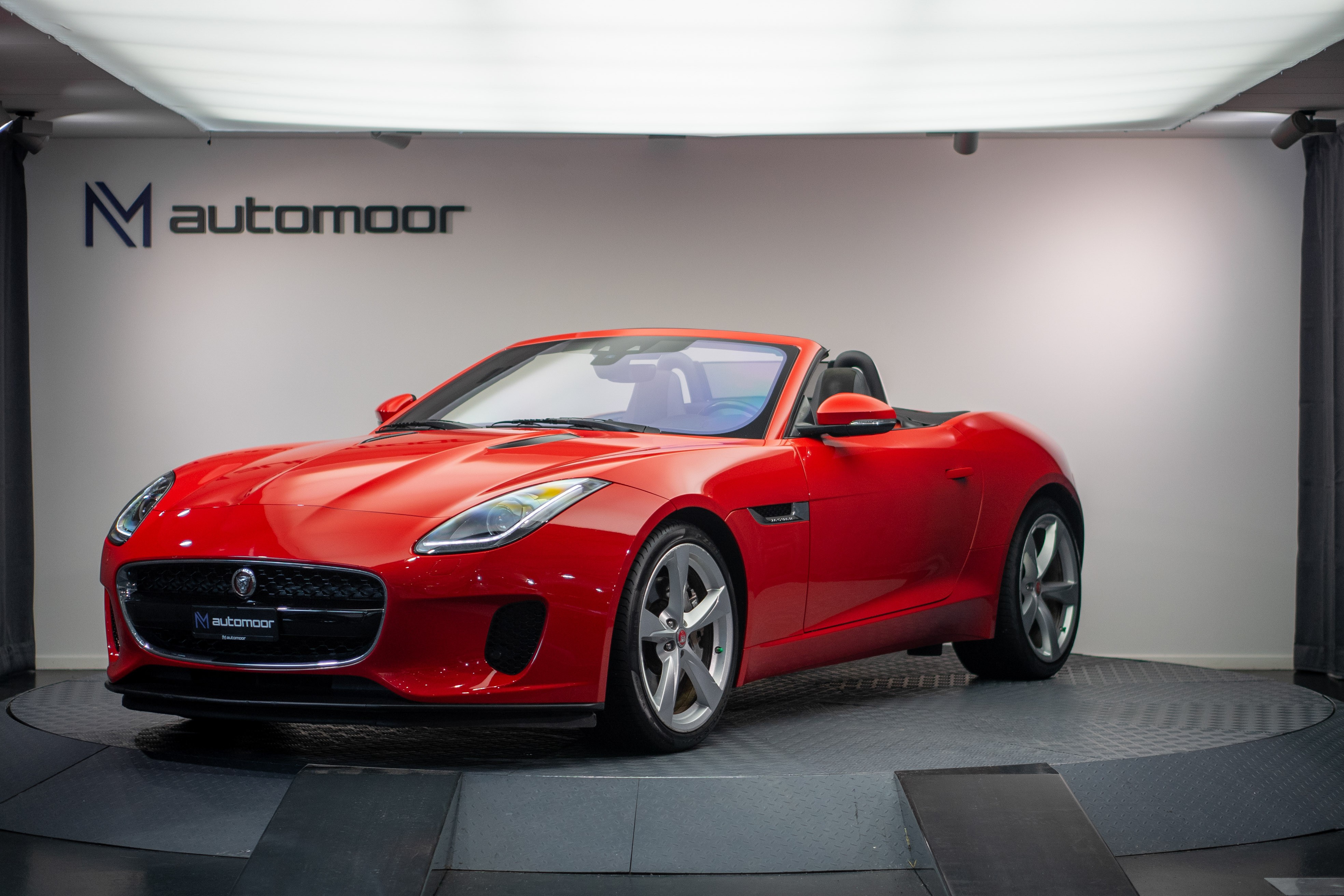 JAGUAR F-Type Convertible 2.0 I4 Automatik