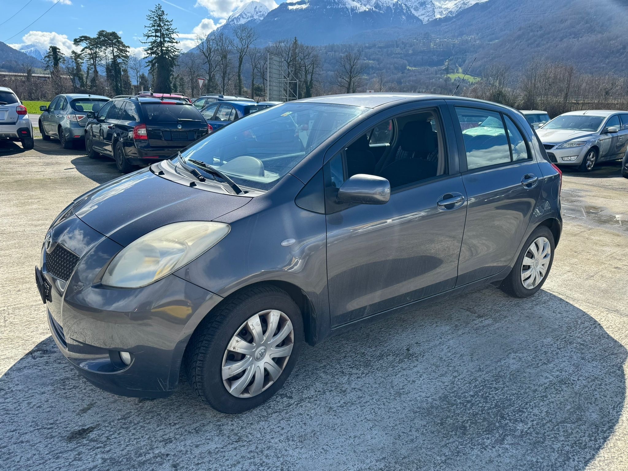 TOYOTA Yaris 1.3 Linea Luna