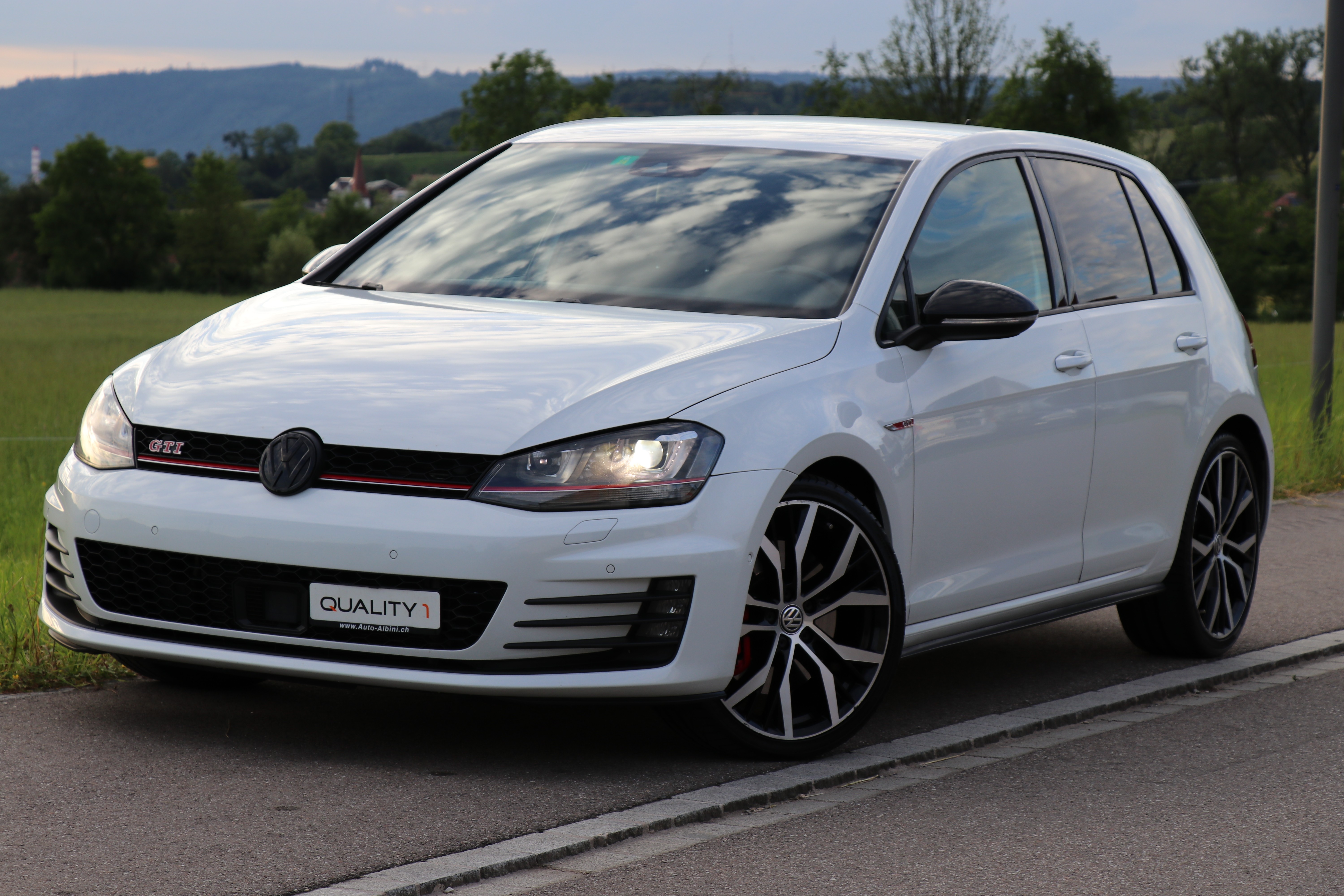 VW Golf 2.0 TSI GTI Performance DSG