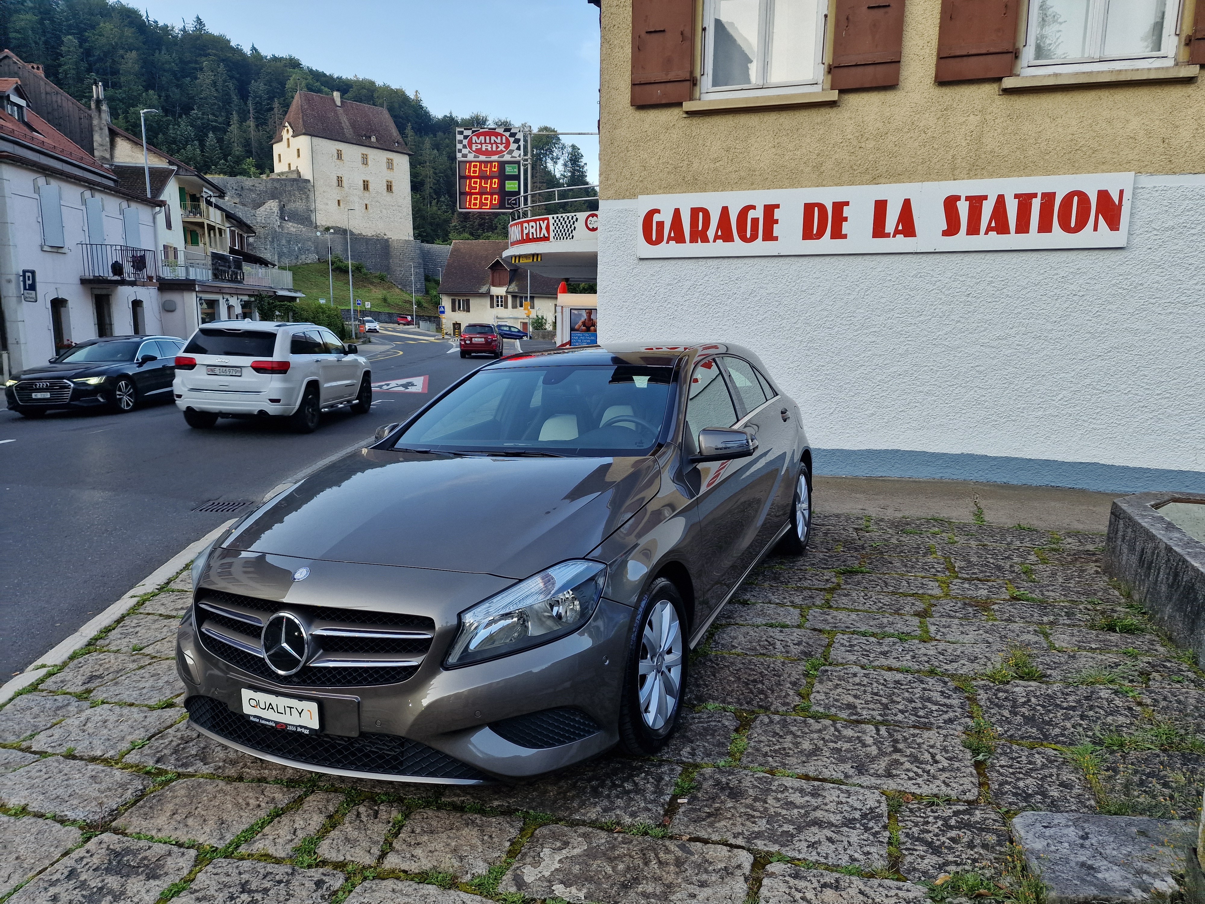 MERCEDES-BENZ A 200 7G-DCT