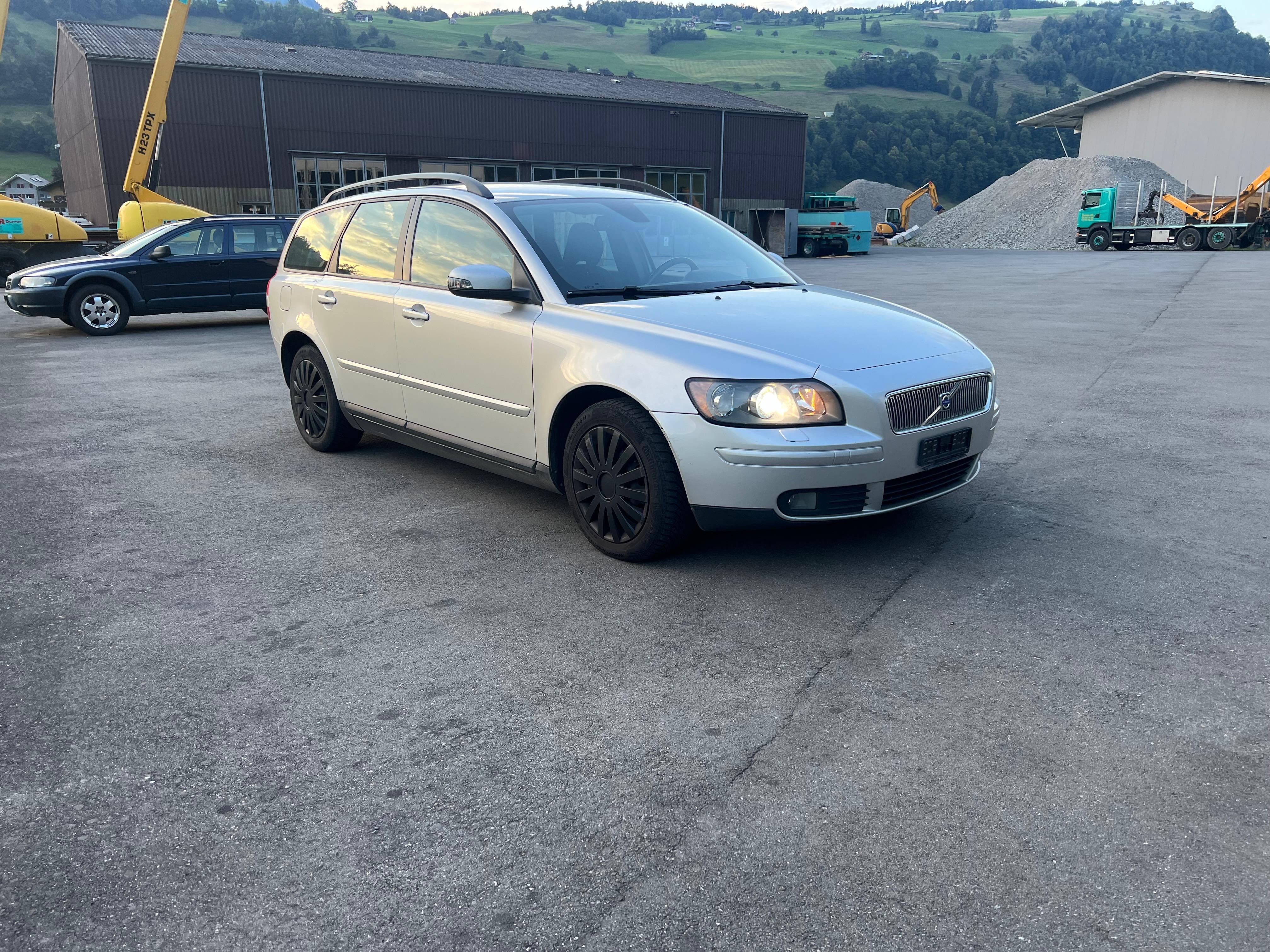 VOLVO V50 2.0D