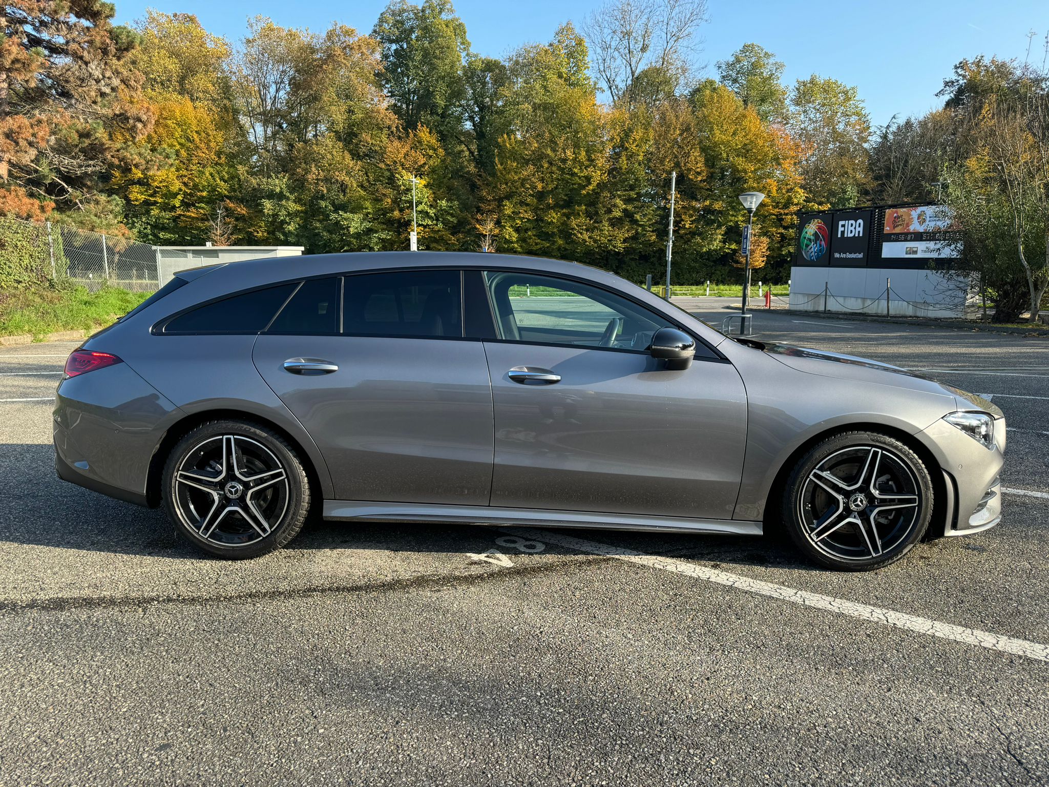 MERCEDES-BENZ CLA Shooting Brake 200 AMG Line 7G-DCT