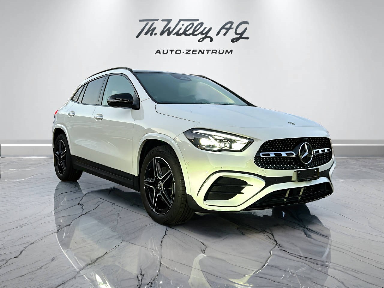 MERCEDES-BENZ GLA 220 AMG Line 4matic